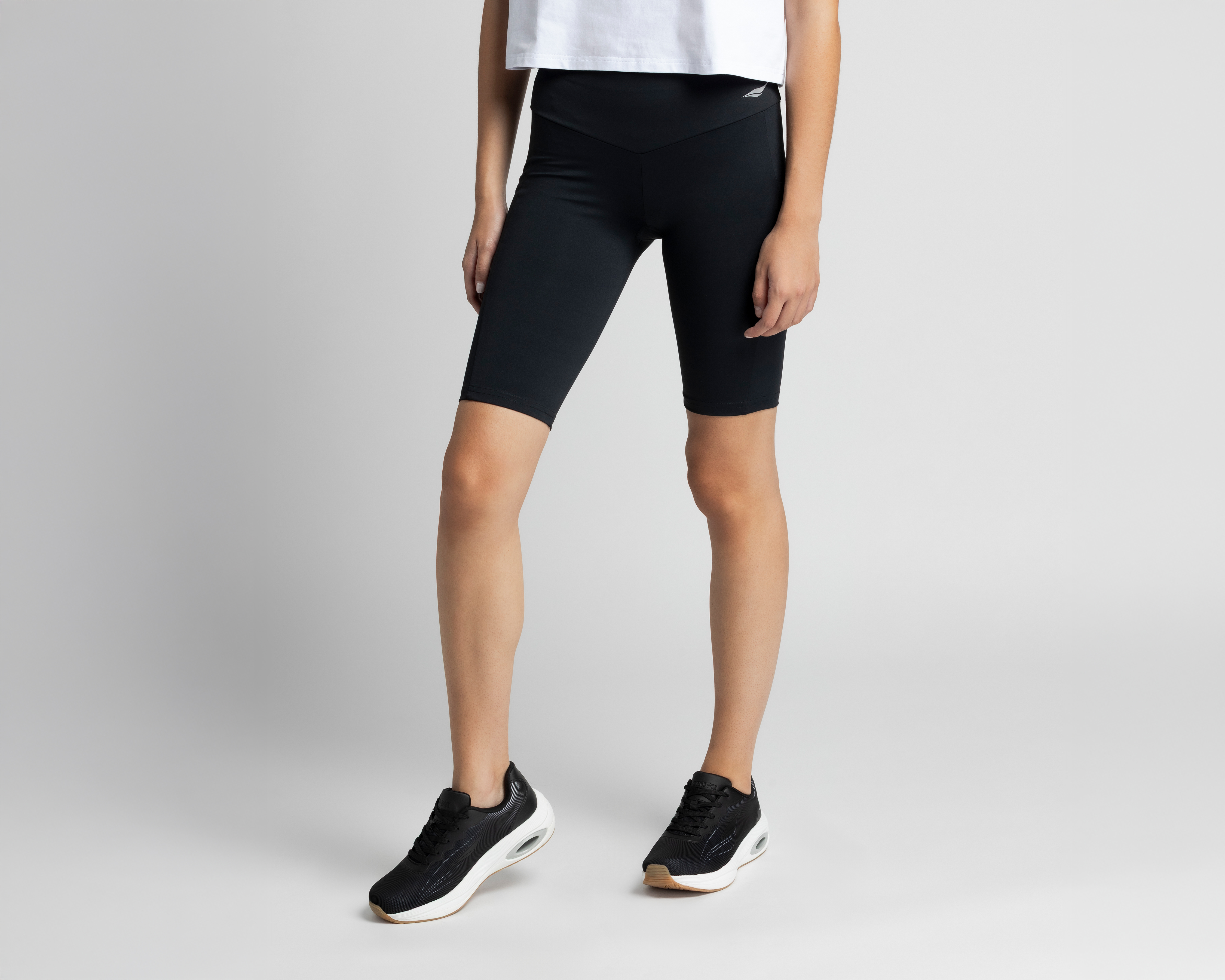 Foto 3 pulgar | Foto 2 | Short Deportivo Sportline para Mujer