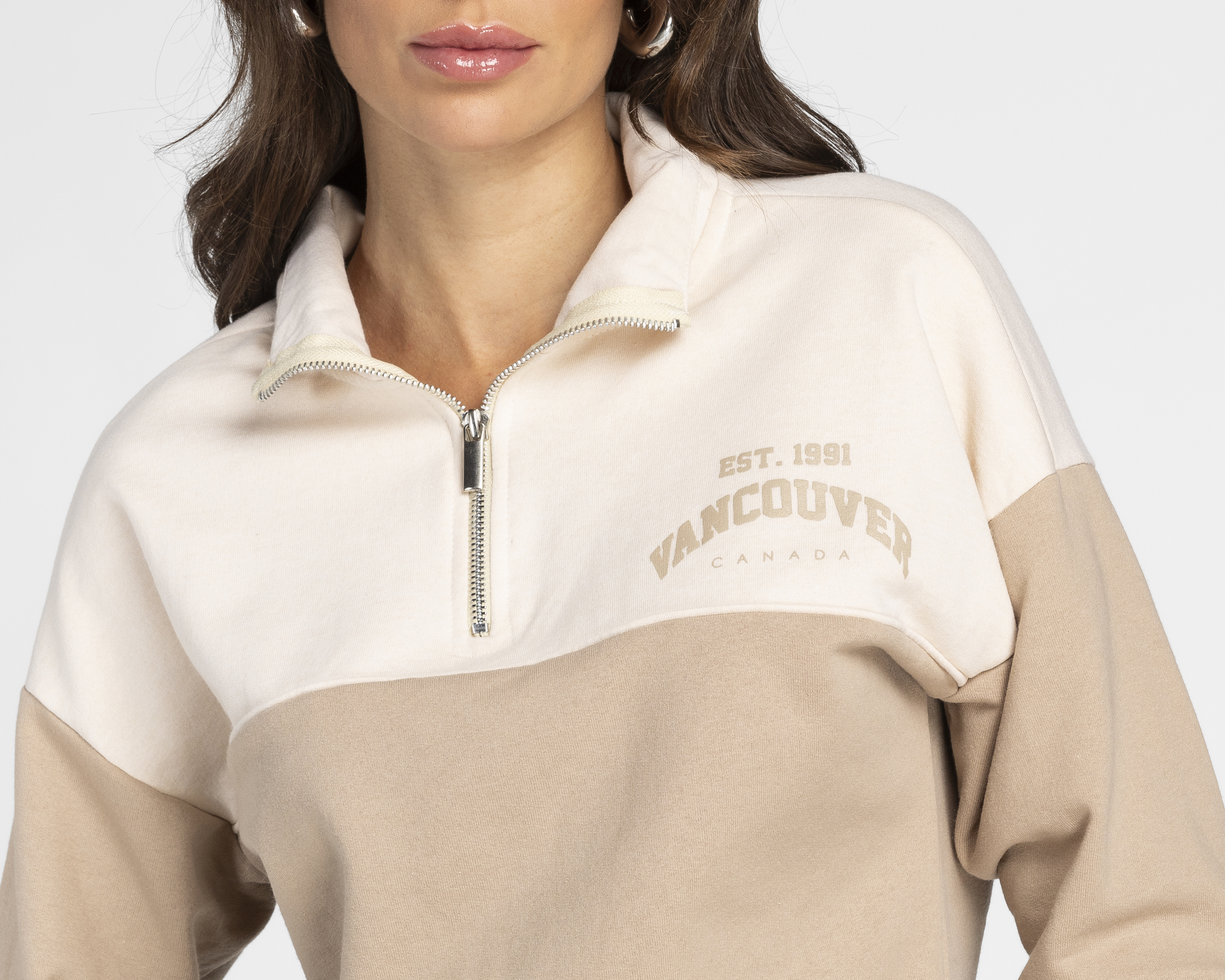 Foto 5 pulgar | Foto 4 | Sudadera Cuello Alto Refill para Mujer