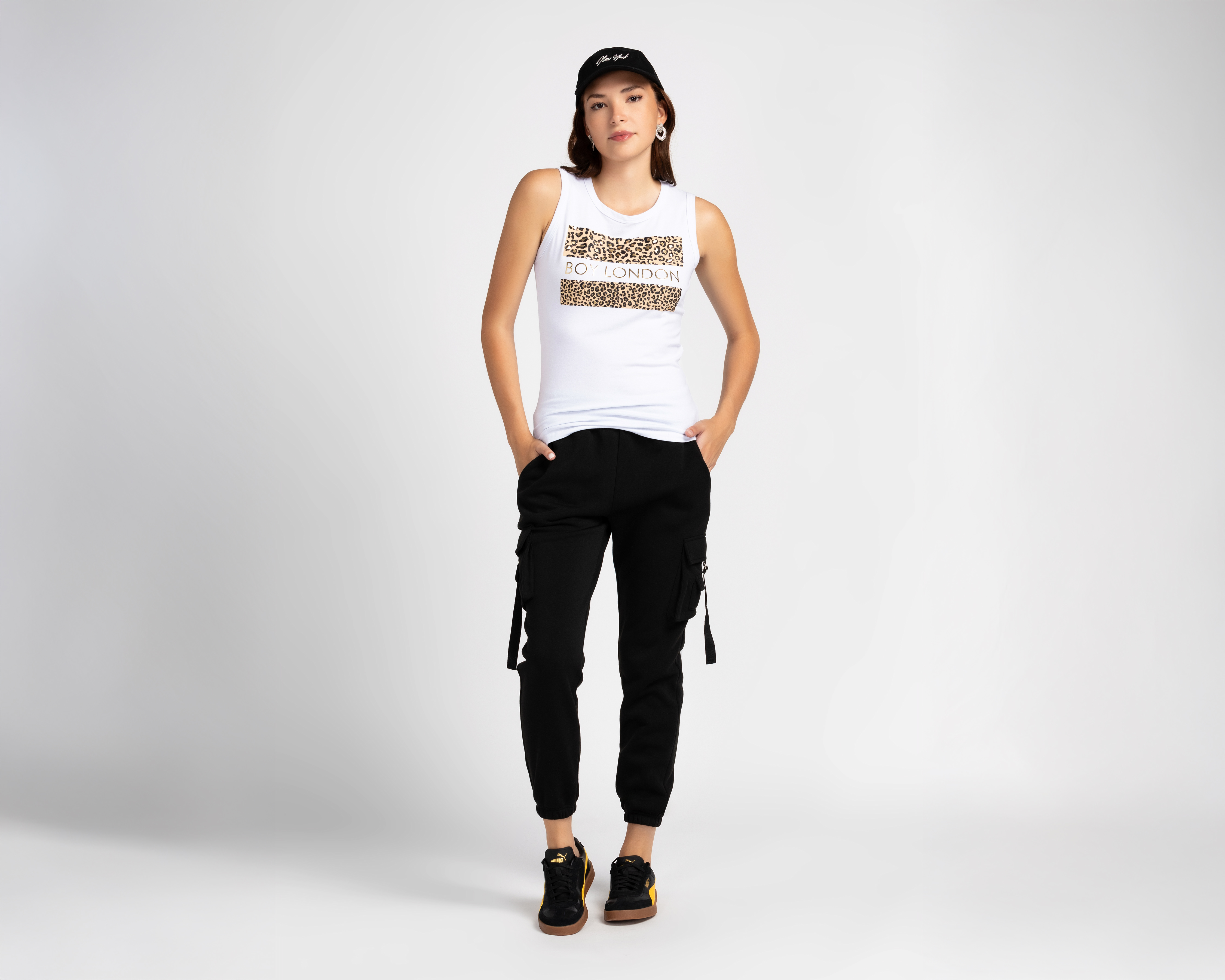 Foto 2 | Foto 2 | Playera Boy London sin Mangas para Mujer