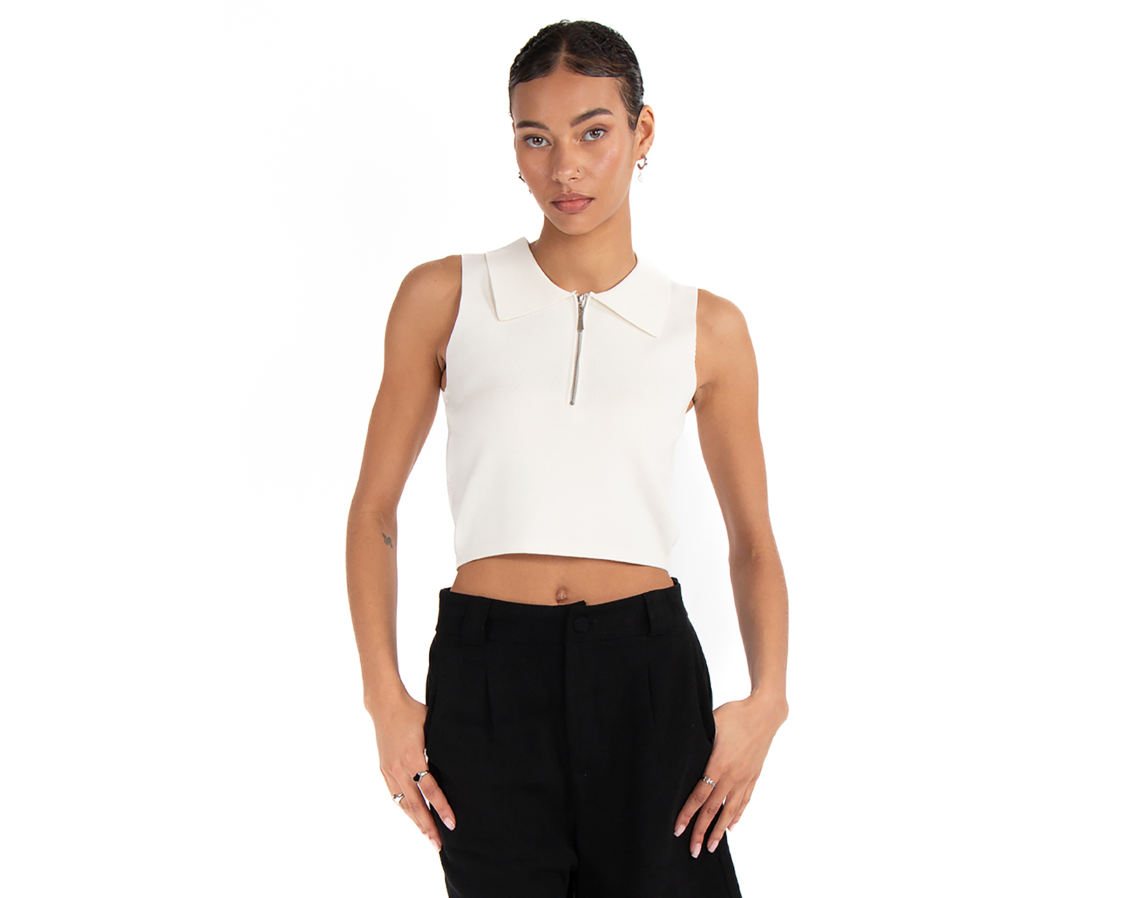 Foto 2 pulgar | Foto 1 | Blusa sin Mangas Forever 21 para Mujer