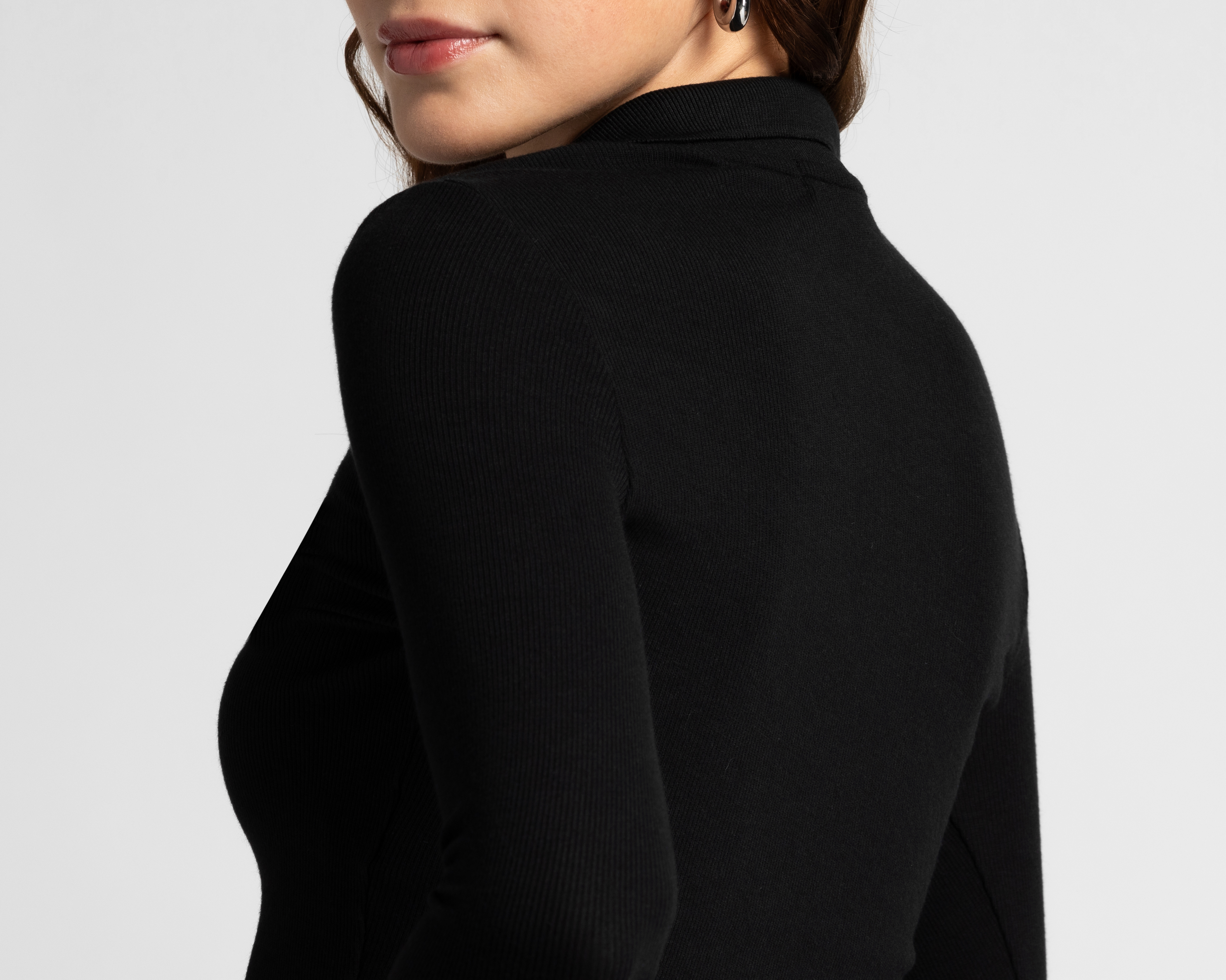 Foto 6 pulgar | Foto 5 | Suéter Negro Refill para Mujer