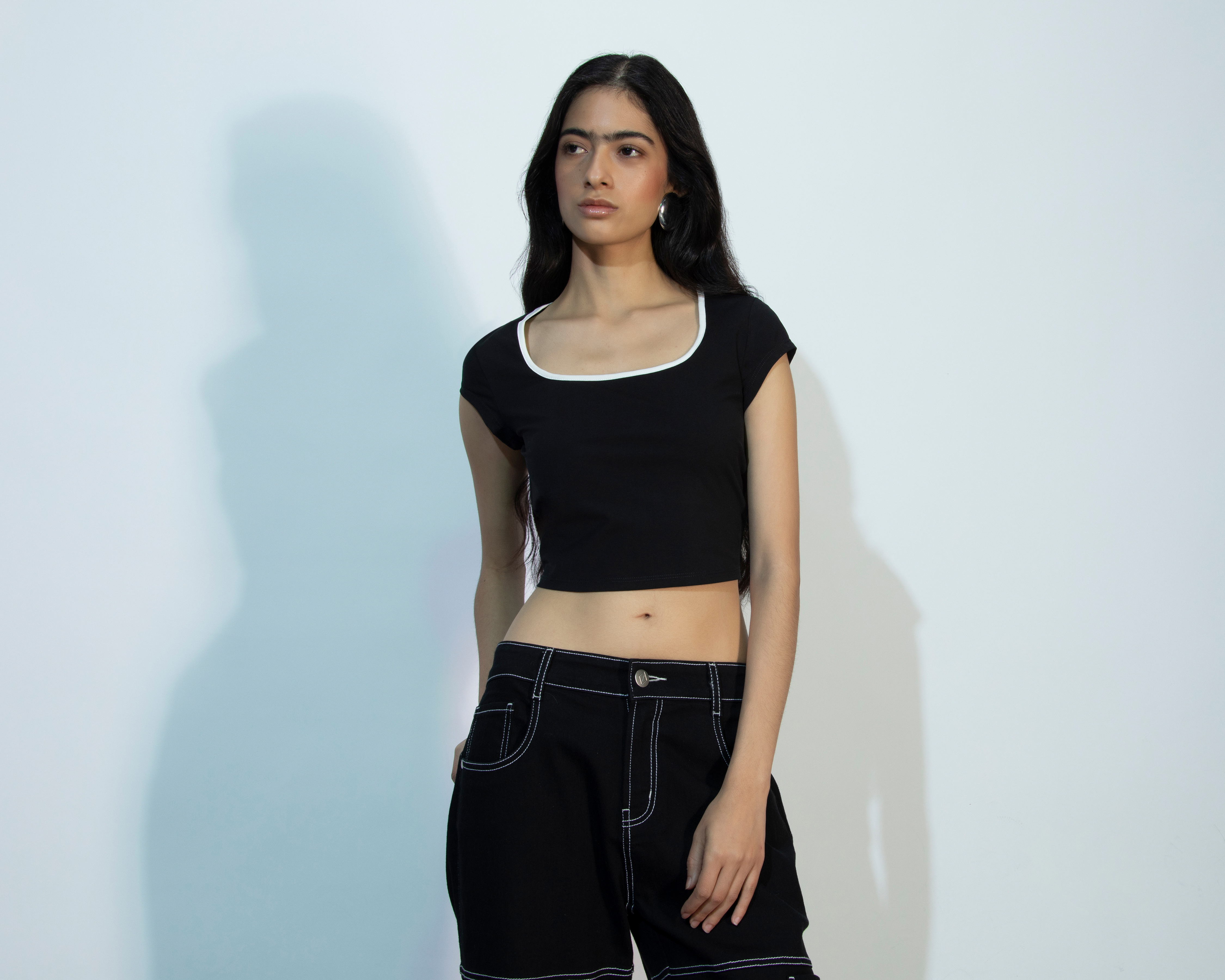 Foto 2 | Foto 2 | Playera Strona Negra para Mujer