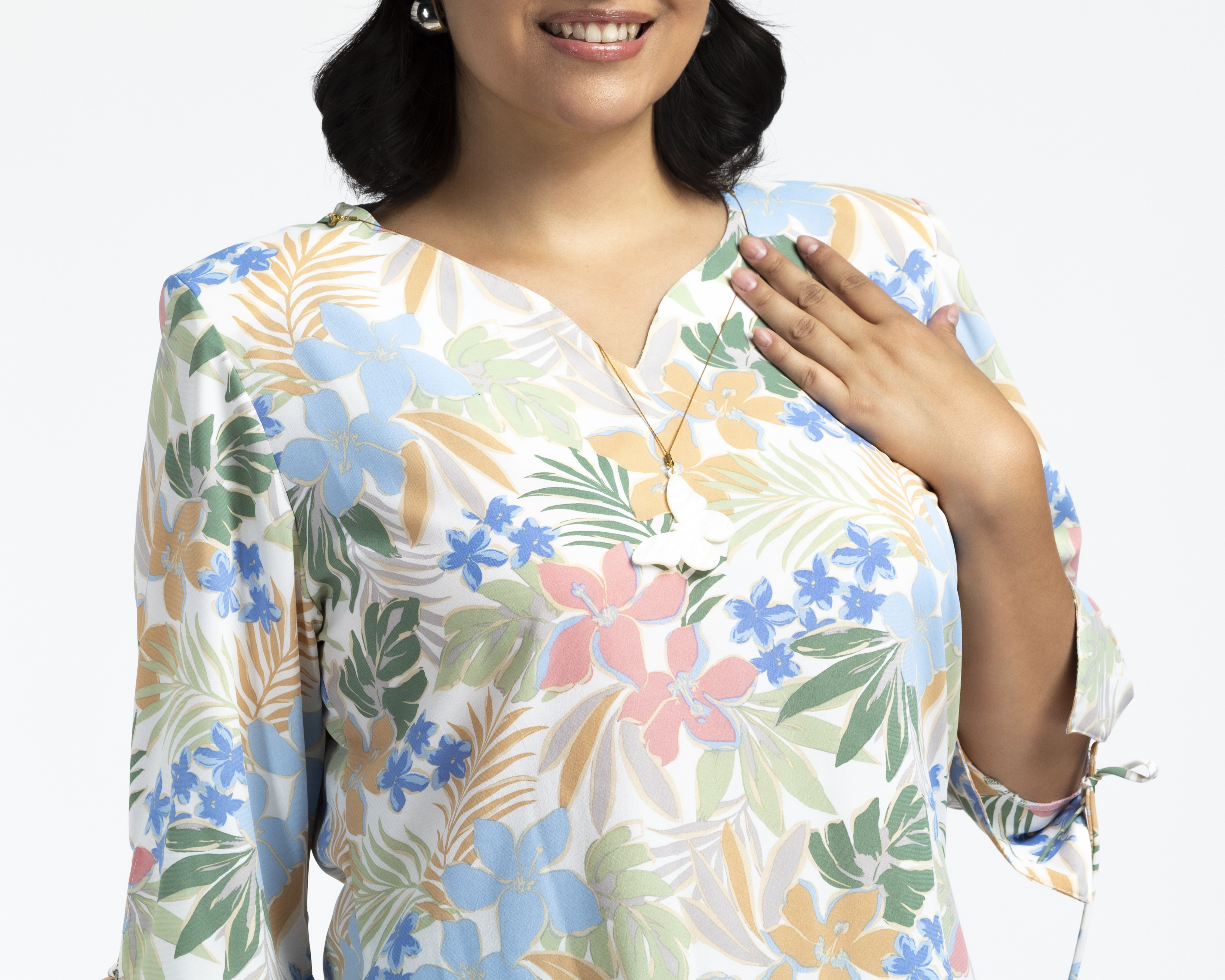 Foto 5 pulgar | Foto 4 | Blusa con Collar Paloma para Mujer