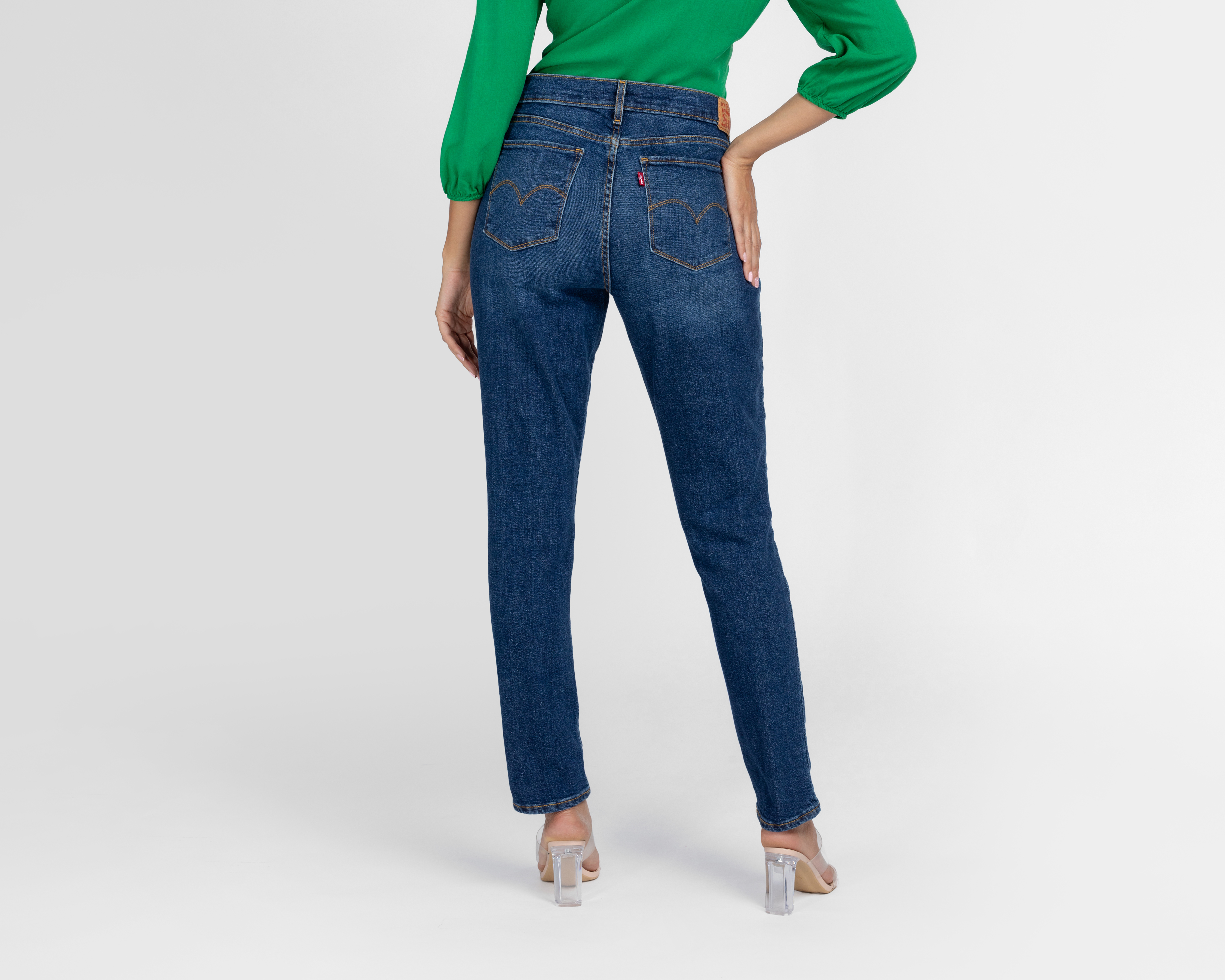 Foto 4 pulgar | Foto 3 | Jeans Levi's 311 Shaping Skinny para Mujer