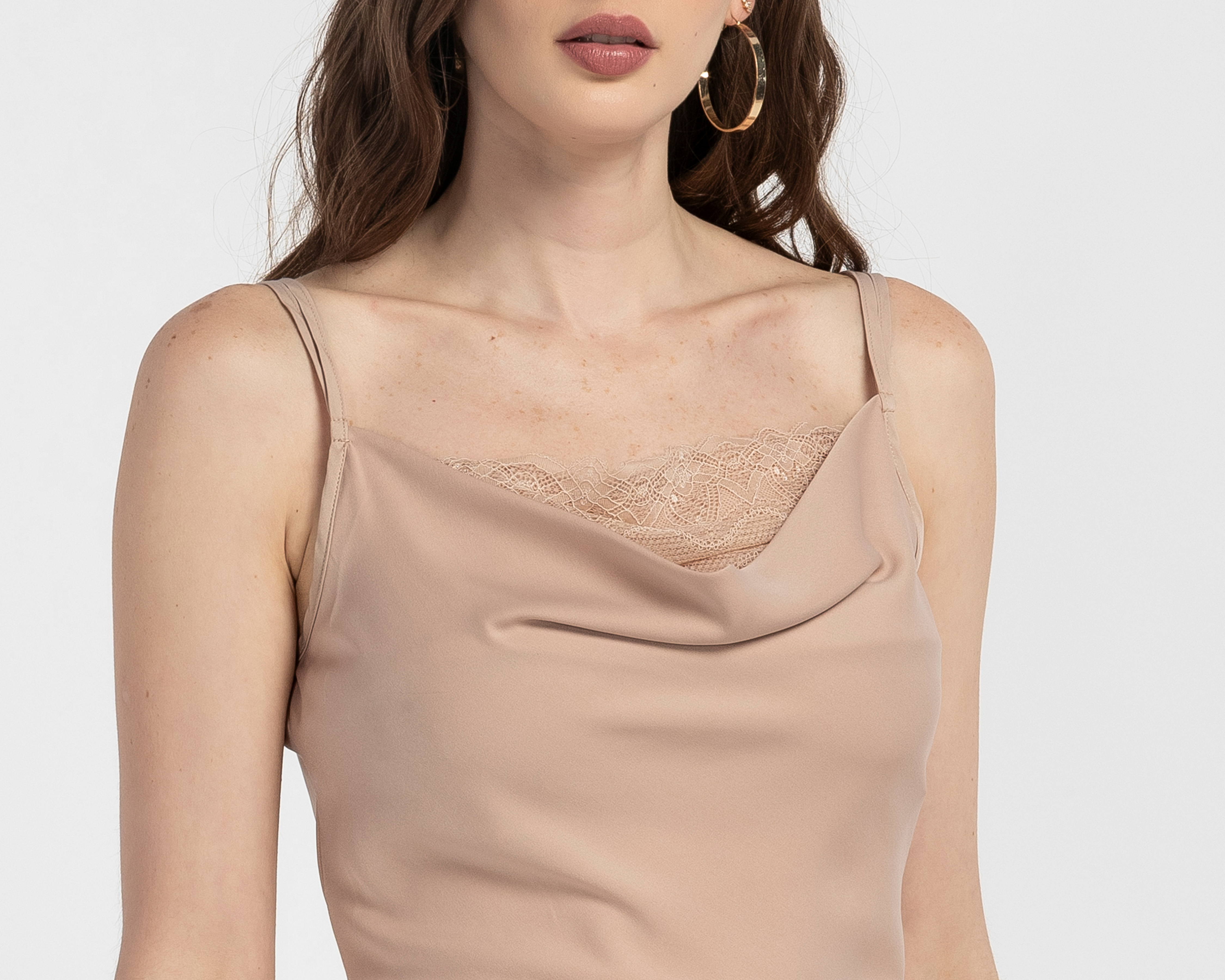 Foto 5 pulgar | Foto 4 | Blusa con Tirantes Jennifer Lopez para Mujer