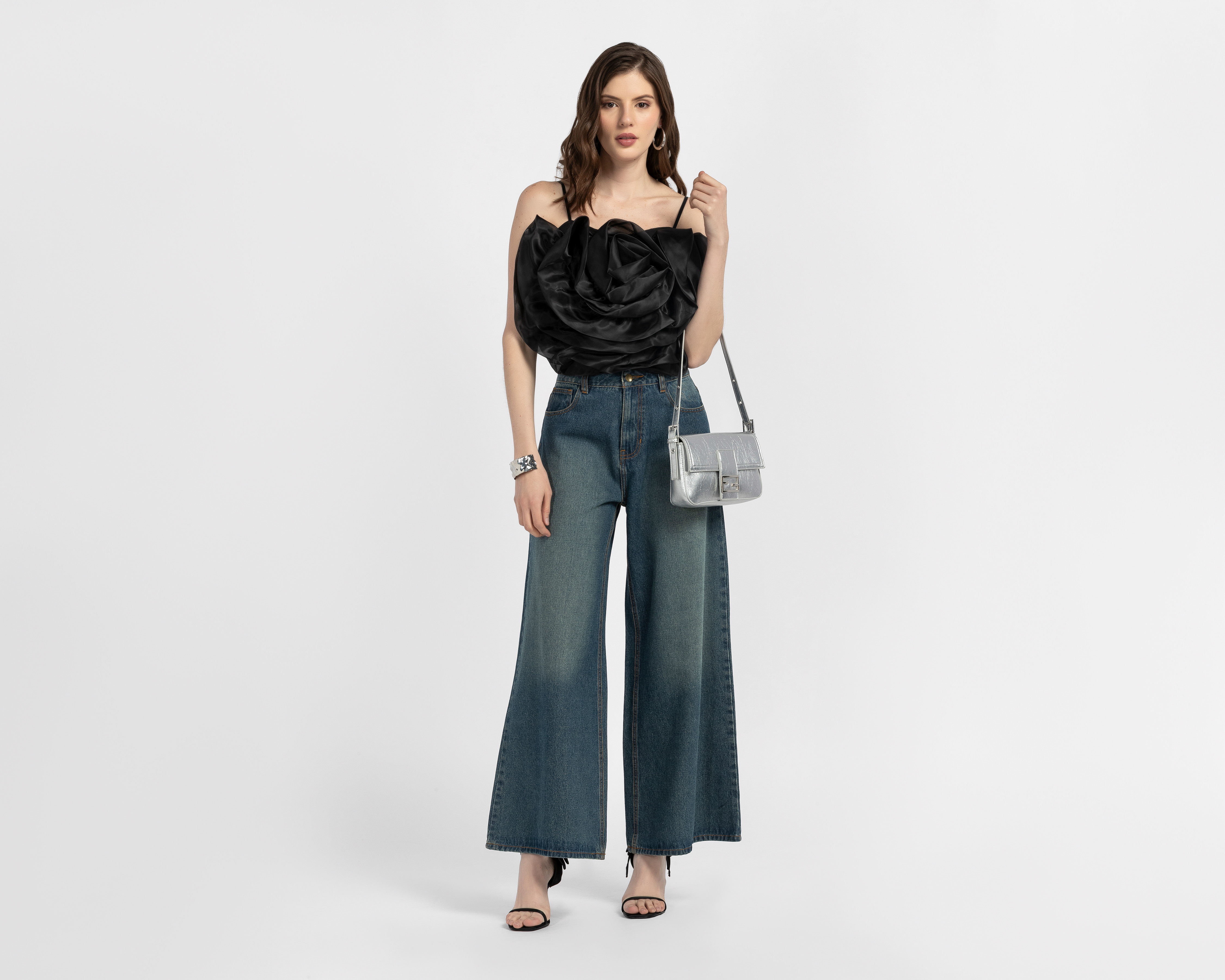 Foto 3 pulgar | Foto 2 | Blusa de Tirantes Jennifer Lopez para Mujer