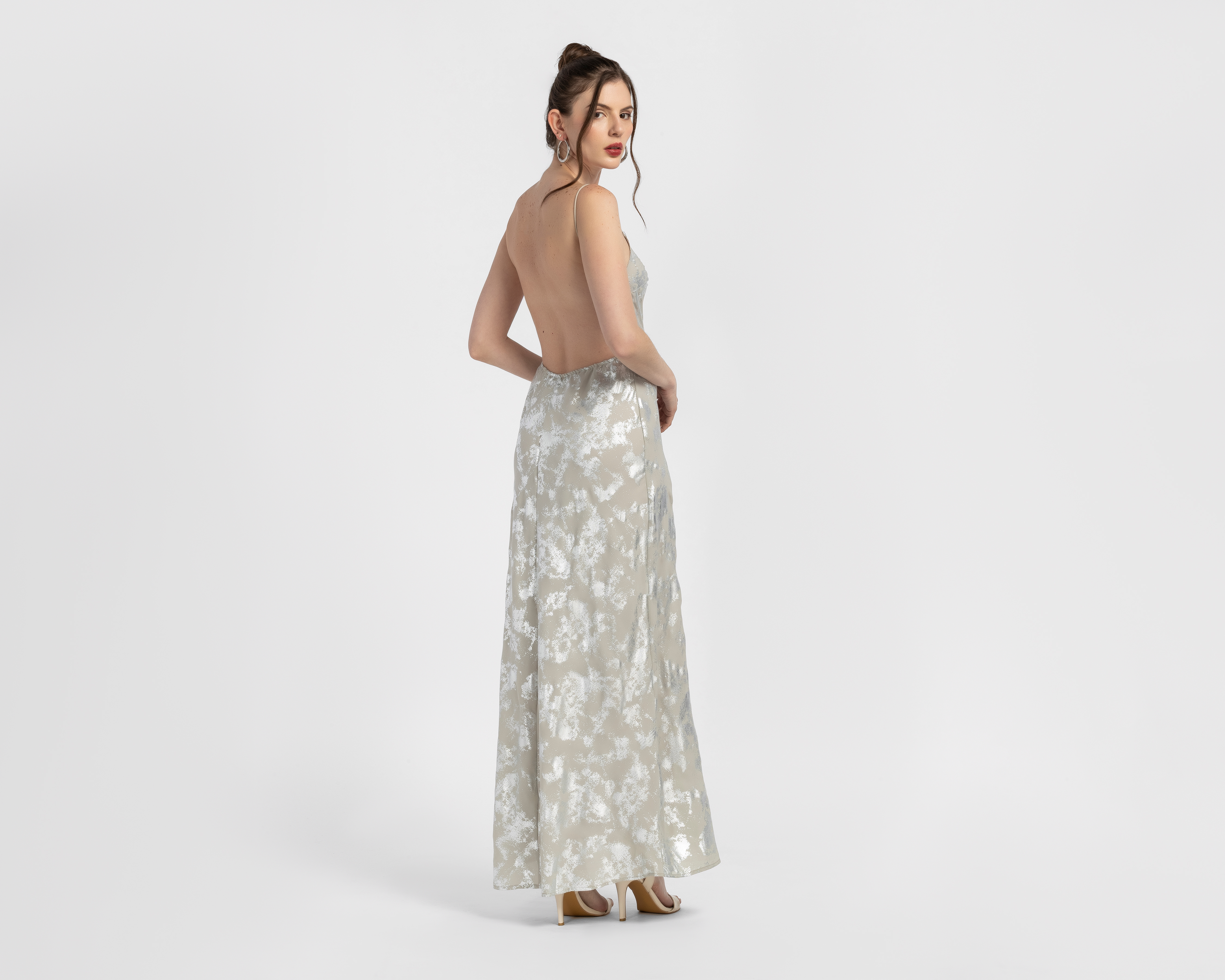 Foto 4 pulgar | Foto 3 | Vestido de Fiesta Jennifer Lopez Escote V Largo de Tirantes para Mujer