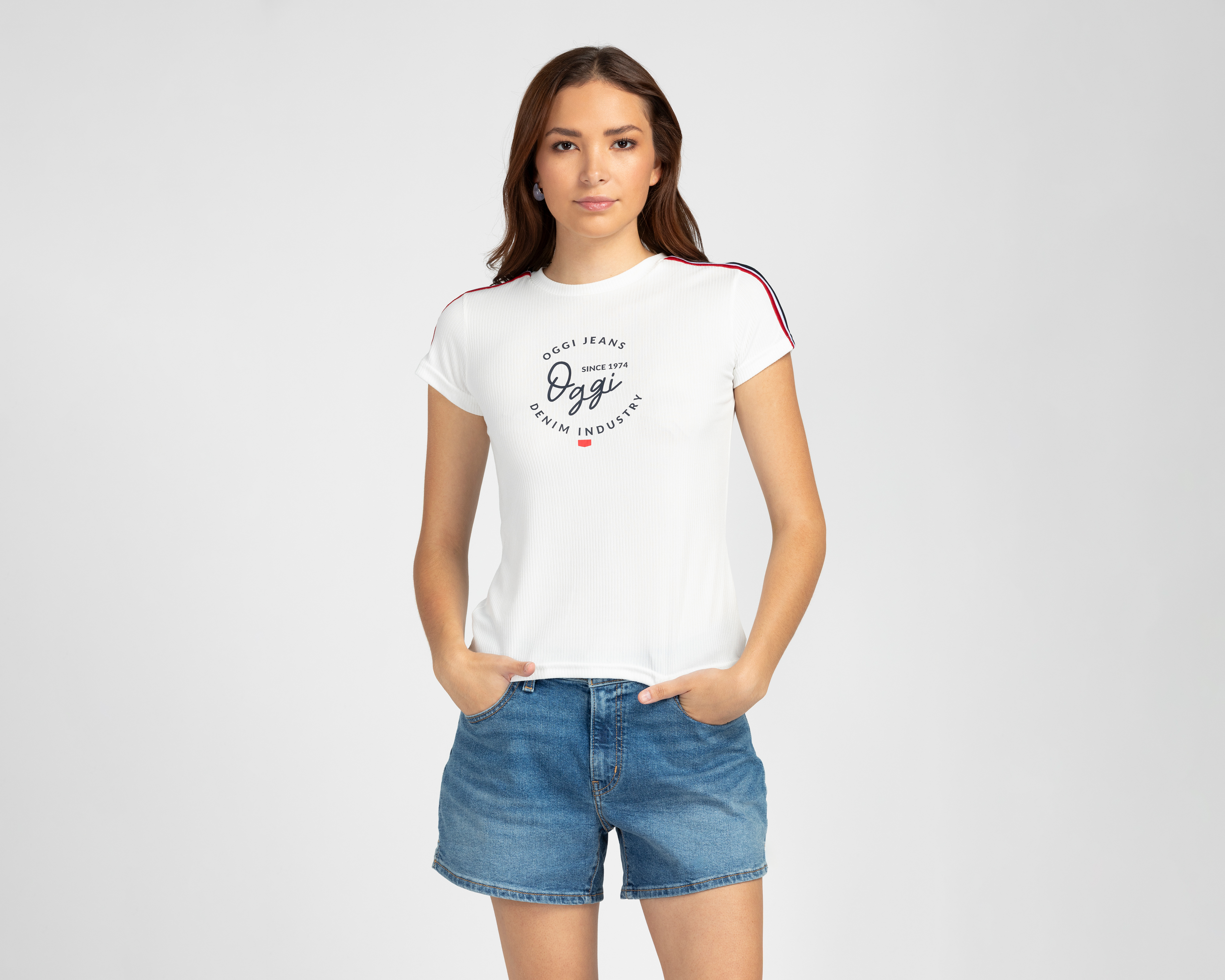 Foto 1 | Foto 1 | Playera Manga Corta Oggi para Mujer