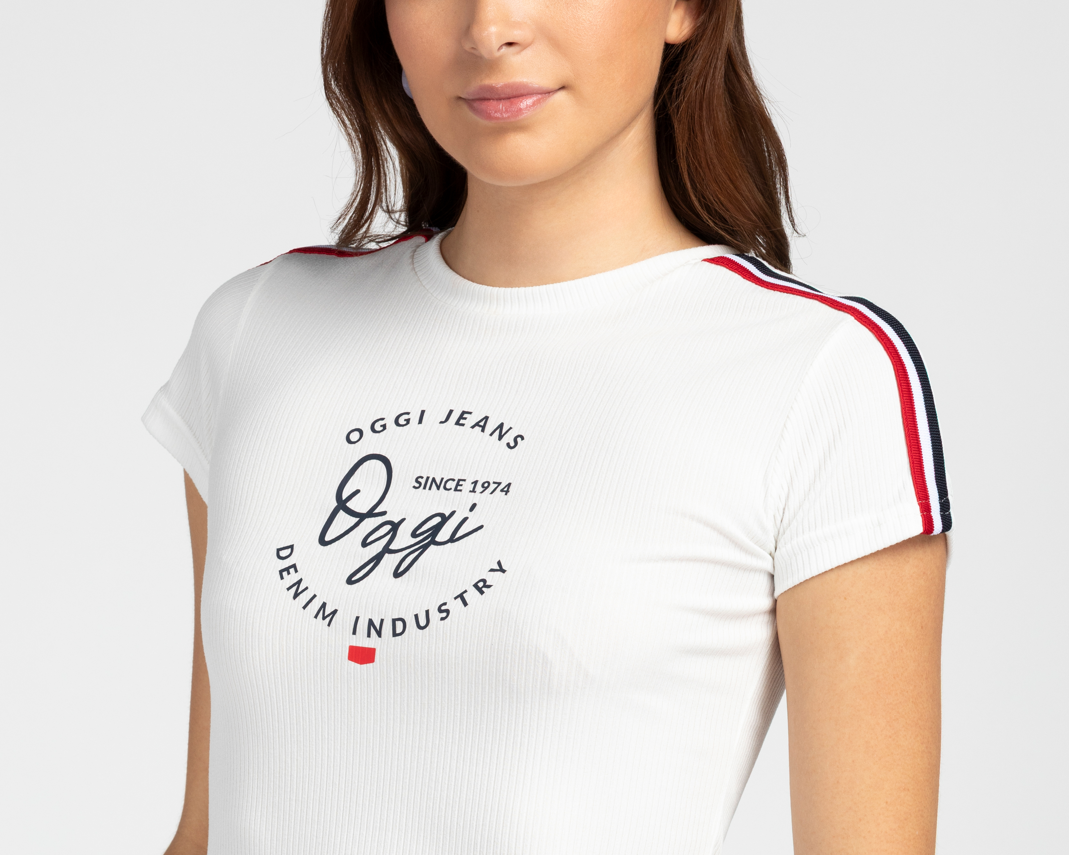 Foto 4 | Foto 4 | Playera Manga Corta Oggi para Mujer