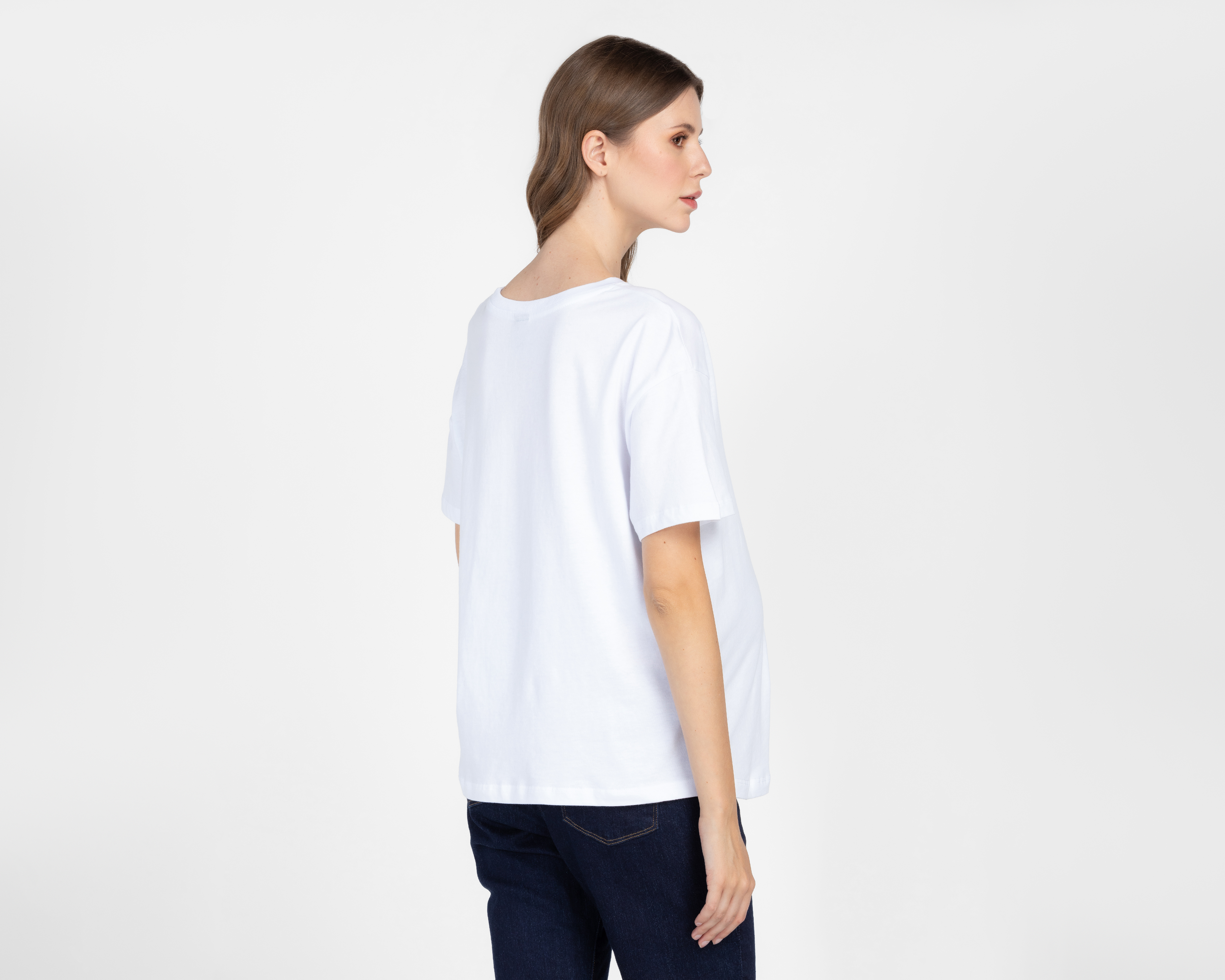 Foto 3 pulgar | Foto 2 | Playera de Maternidad Disney Manga Corta