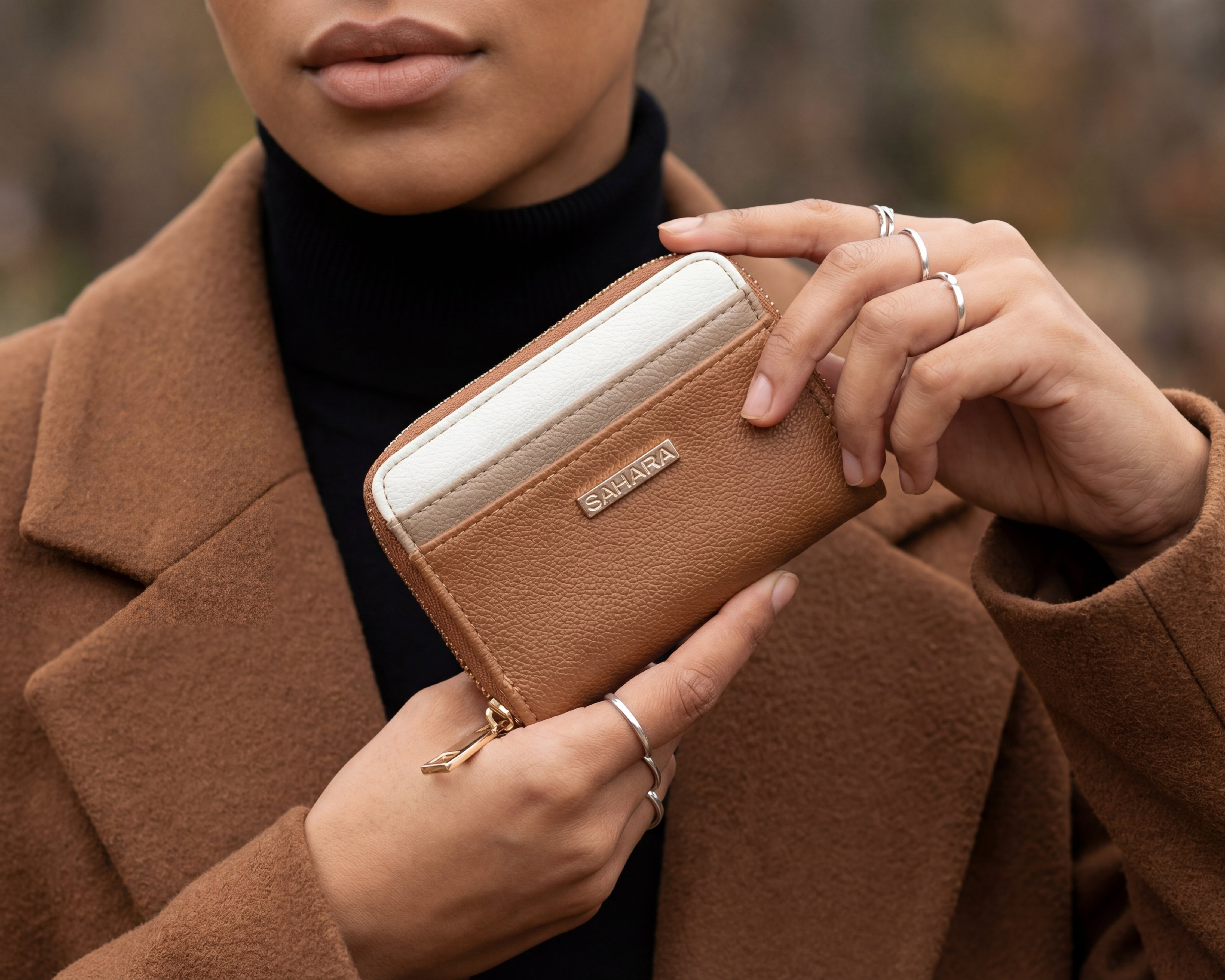 Foto 8 pulgar | Foto 7 | Monedero Sahara para Mujer