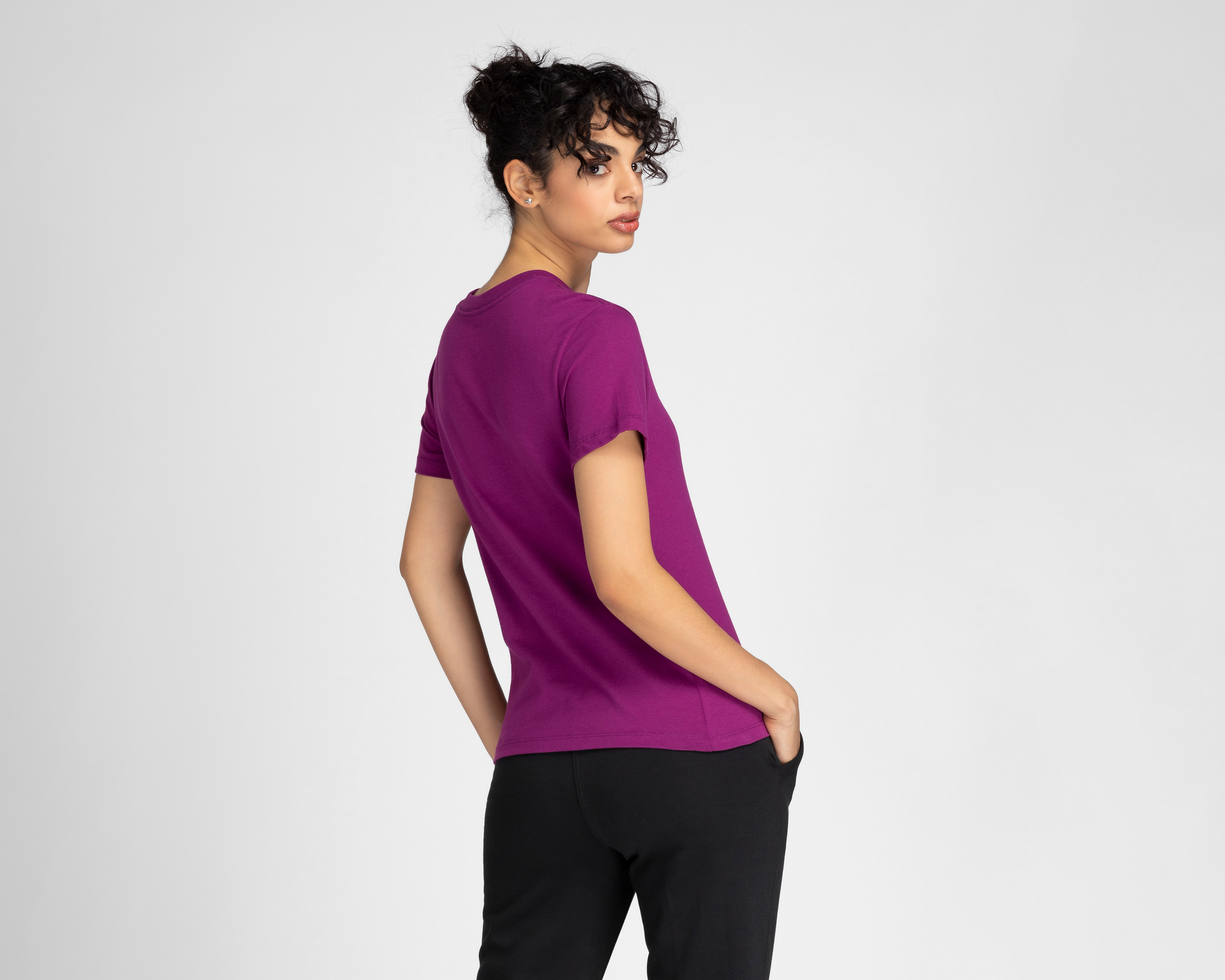Foto 4 pulgar | Foto 3 | Playera de Entrenamiento Champion para Mujer