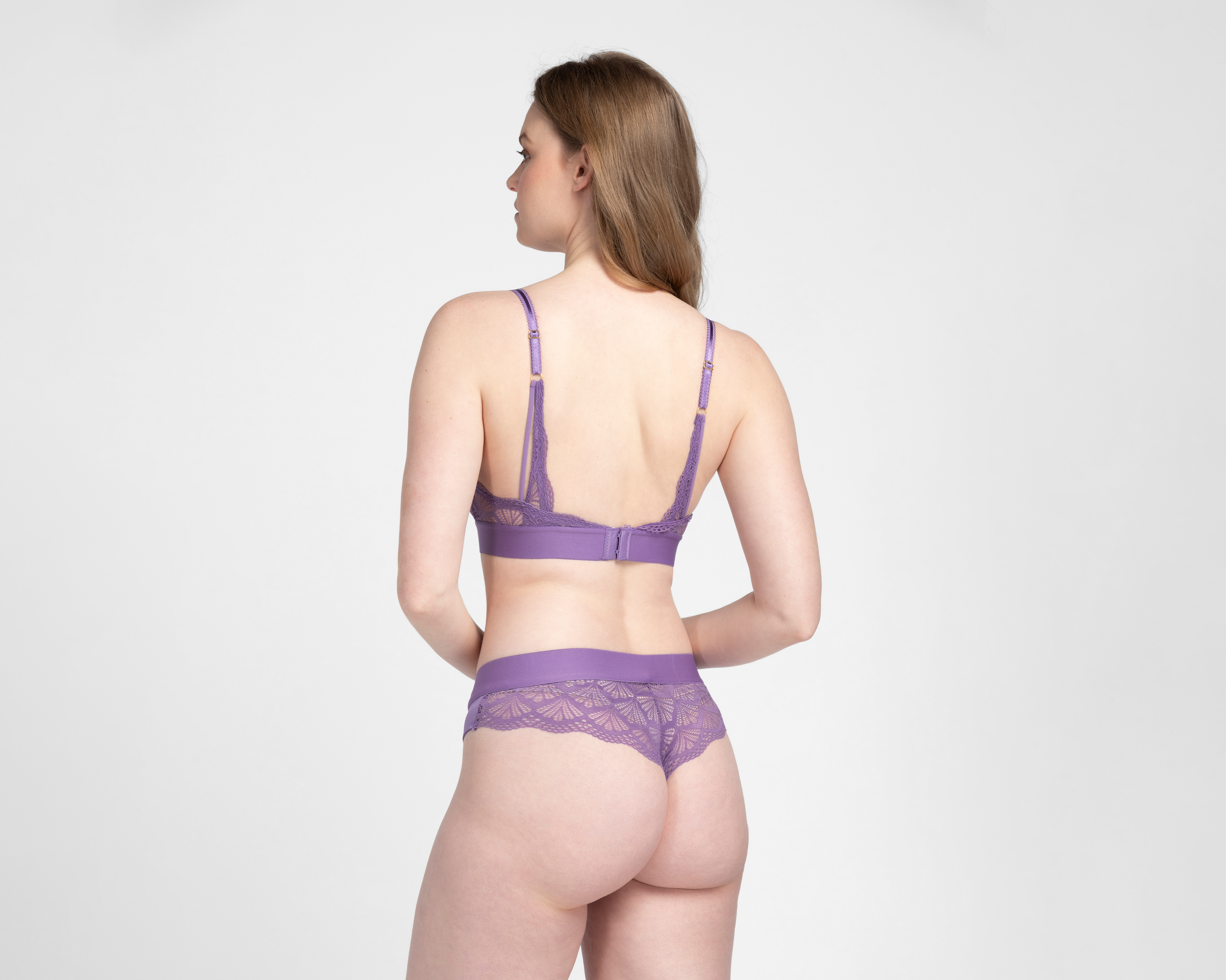 Foto 2 | Foto 2 | Coordinado de Encaje Copa Completa Morado Carnival