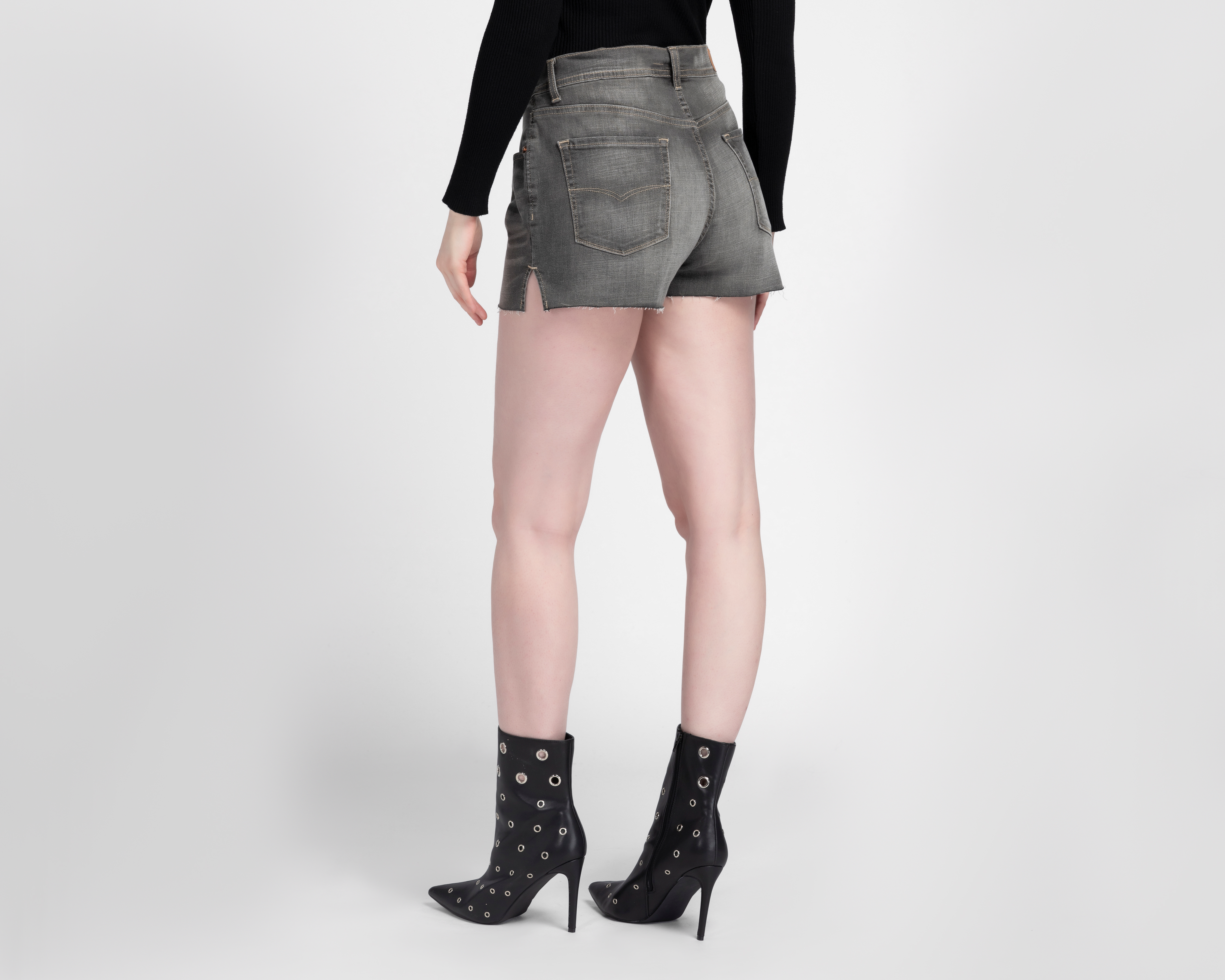 Foto 4 pulgar | Foto 3 | Short Oggi con Bolsillos para Mujer