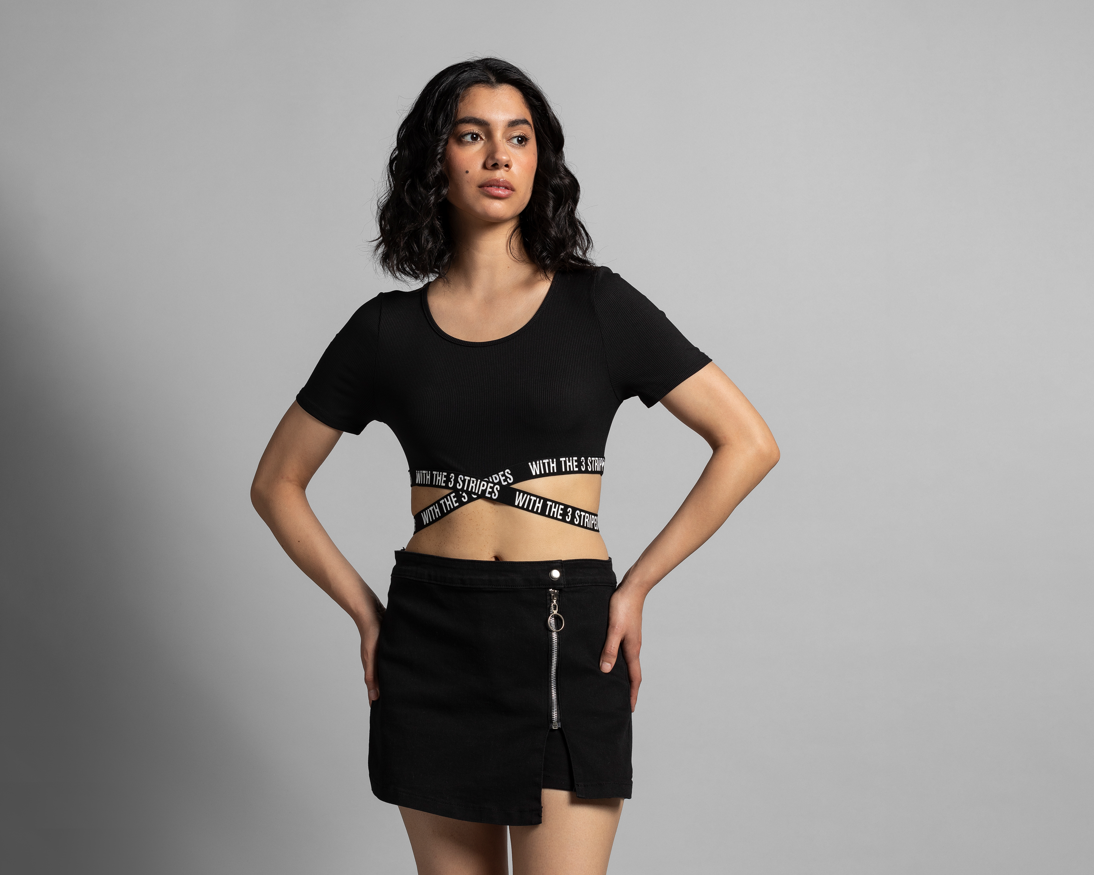 Foto 1 | Foto 1 | Crop Top Thinner Manga Corta con Cruce en Ruedo