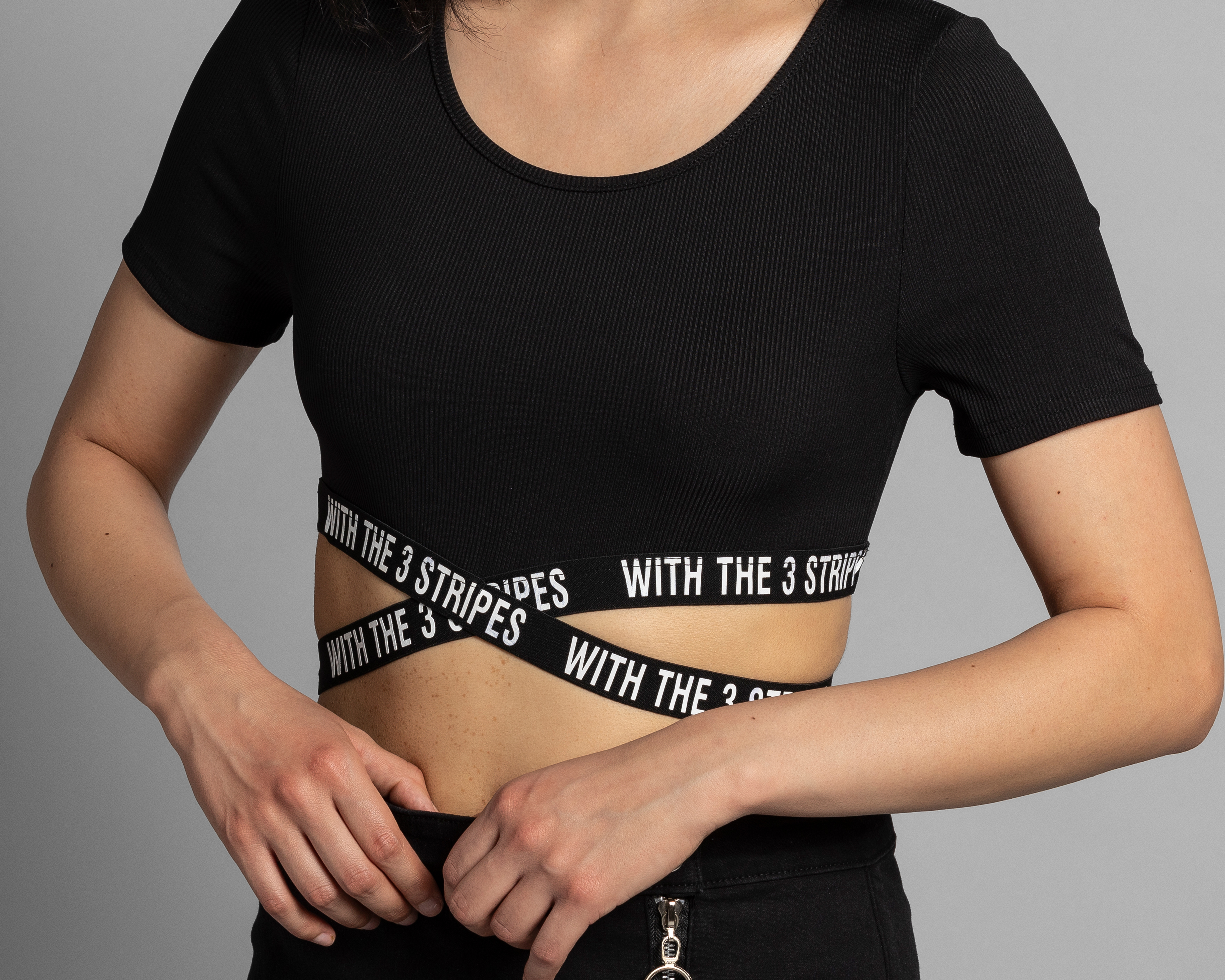 Foto 4 | Foto 4 | Crop Top Thinner Manga Corta con Cruce en Ruedo