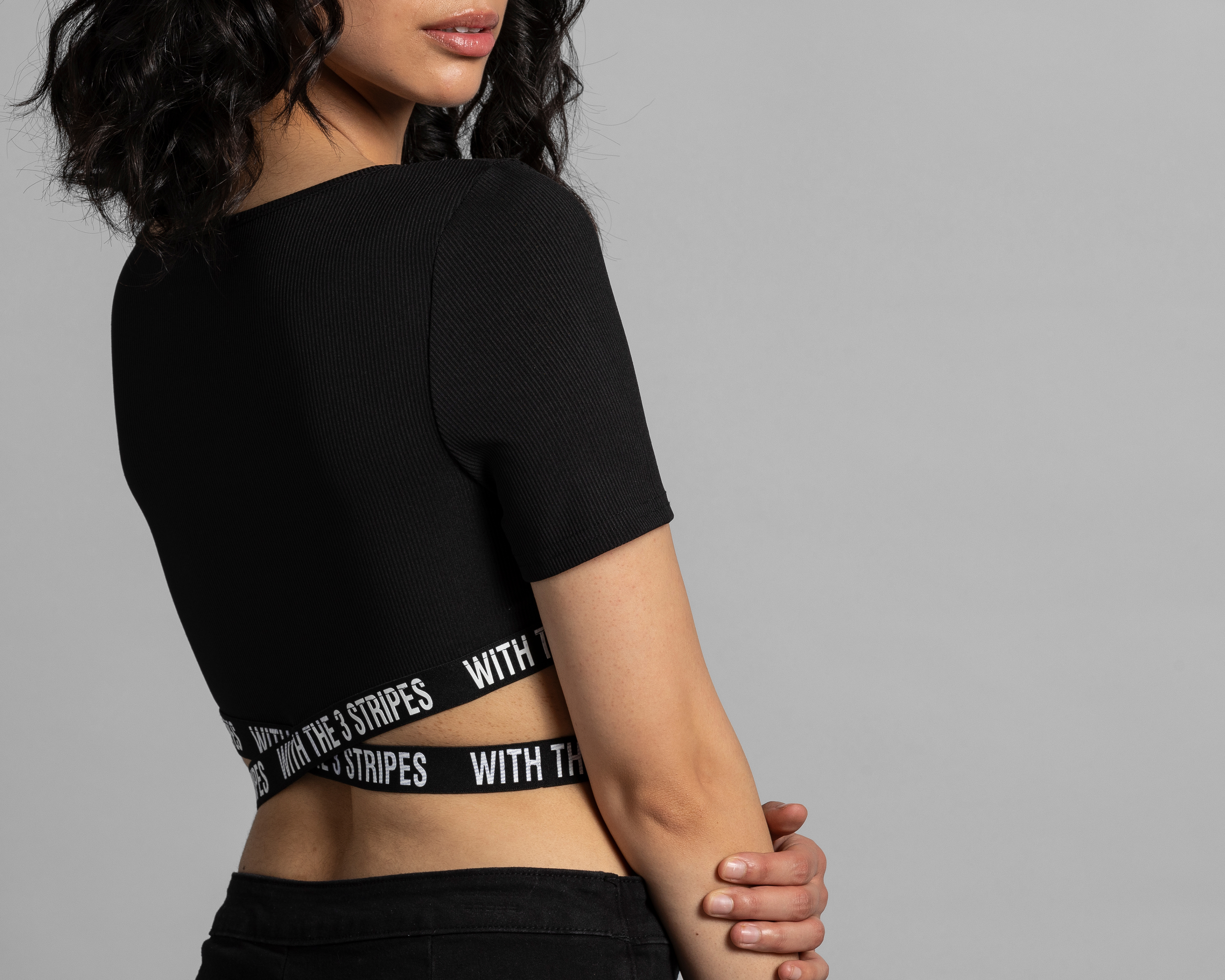 Foto 5 | Foto 5 | Crop Top Thinner Manga Corta con Cruce en Ruedo