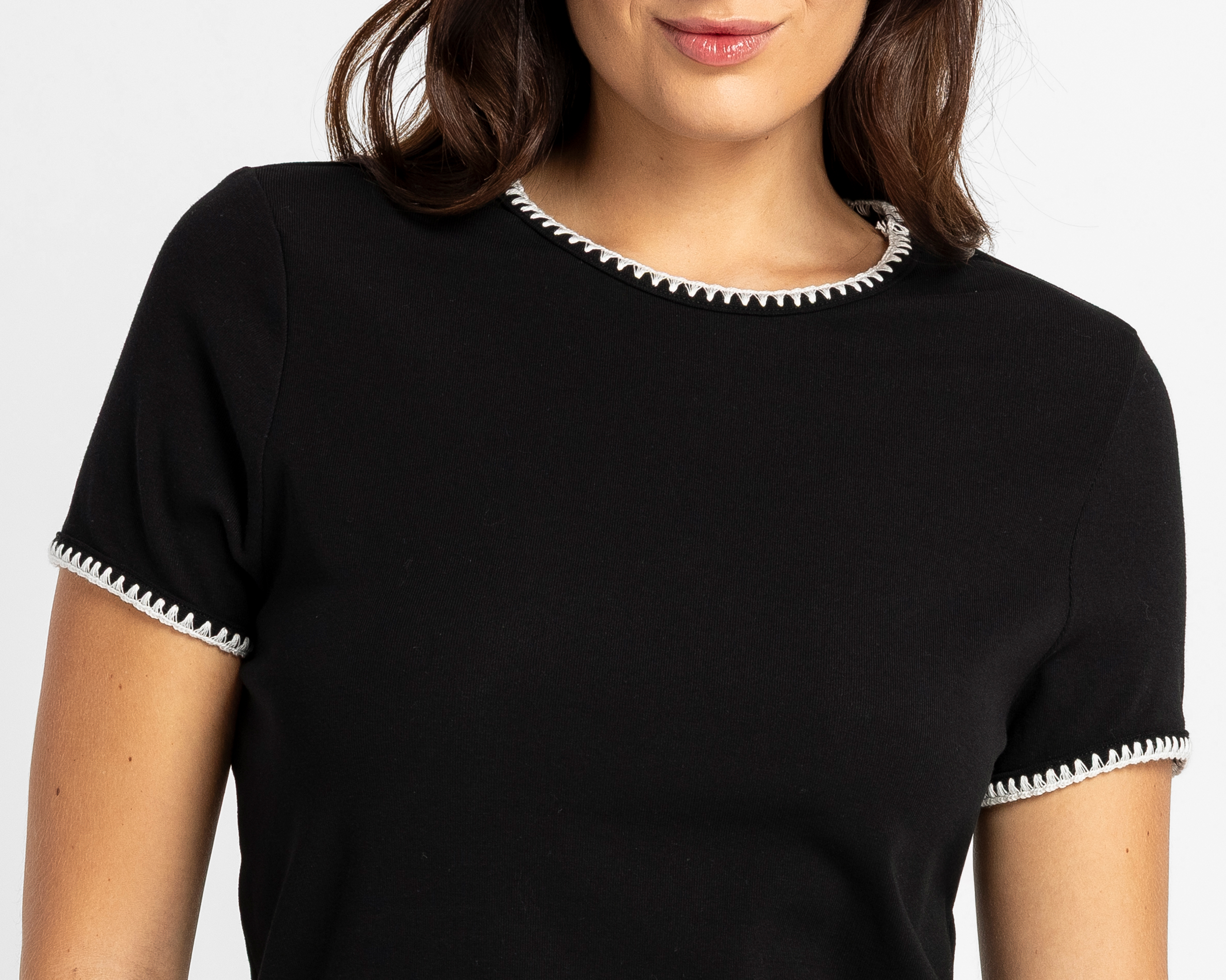 Foto 5 pulgar | Foto 4 | Playera Negra Sahara para Mujer