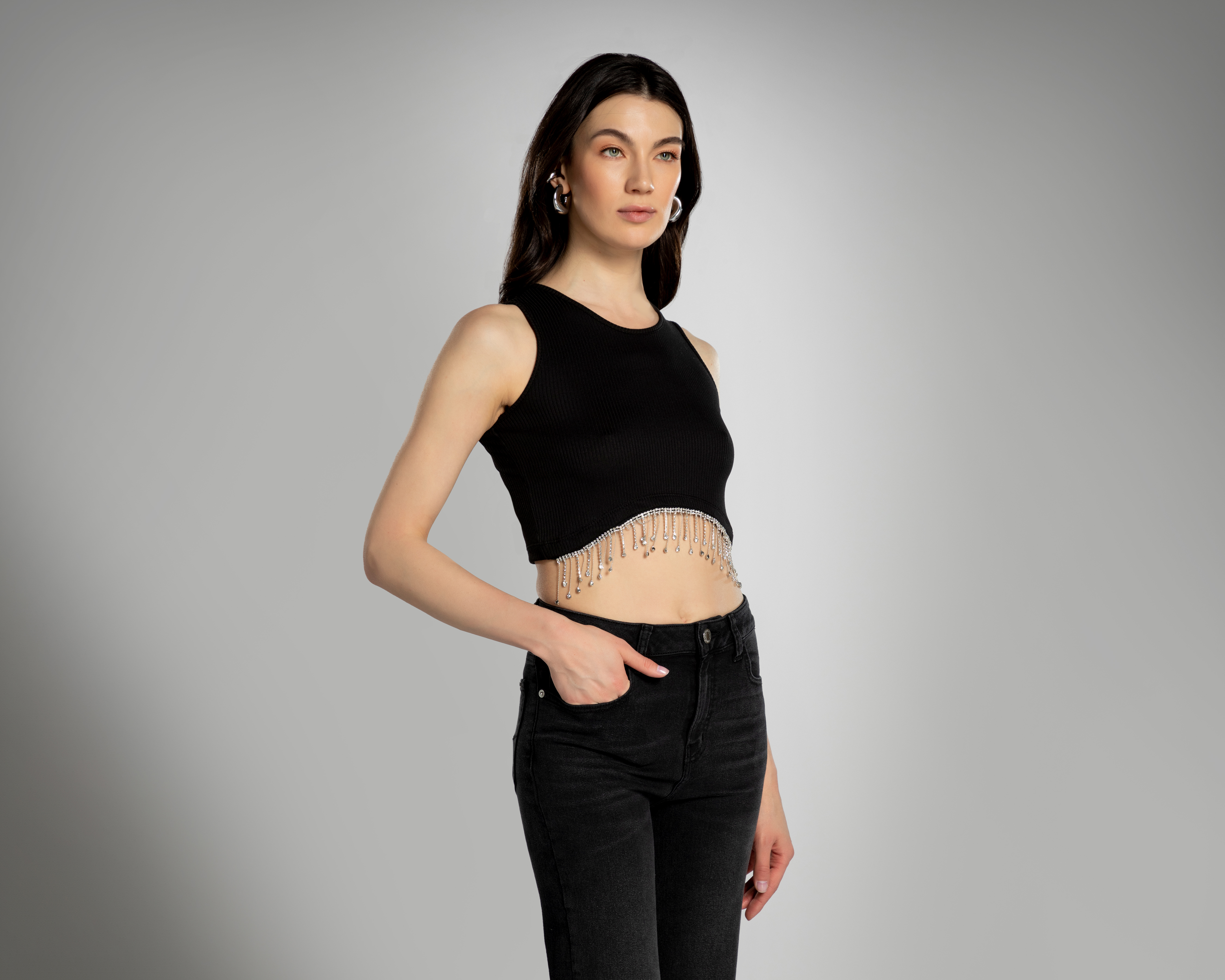 Foto 3 pulgar | Foto 2 | Playera Thinner Negra Sin Manga