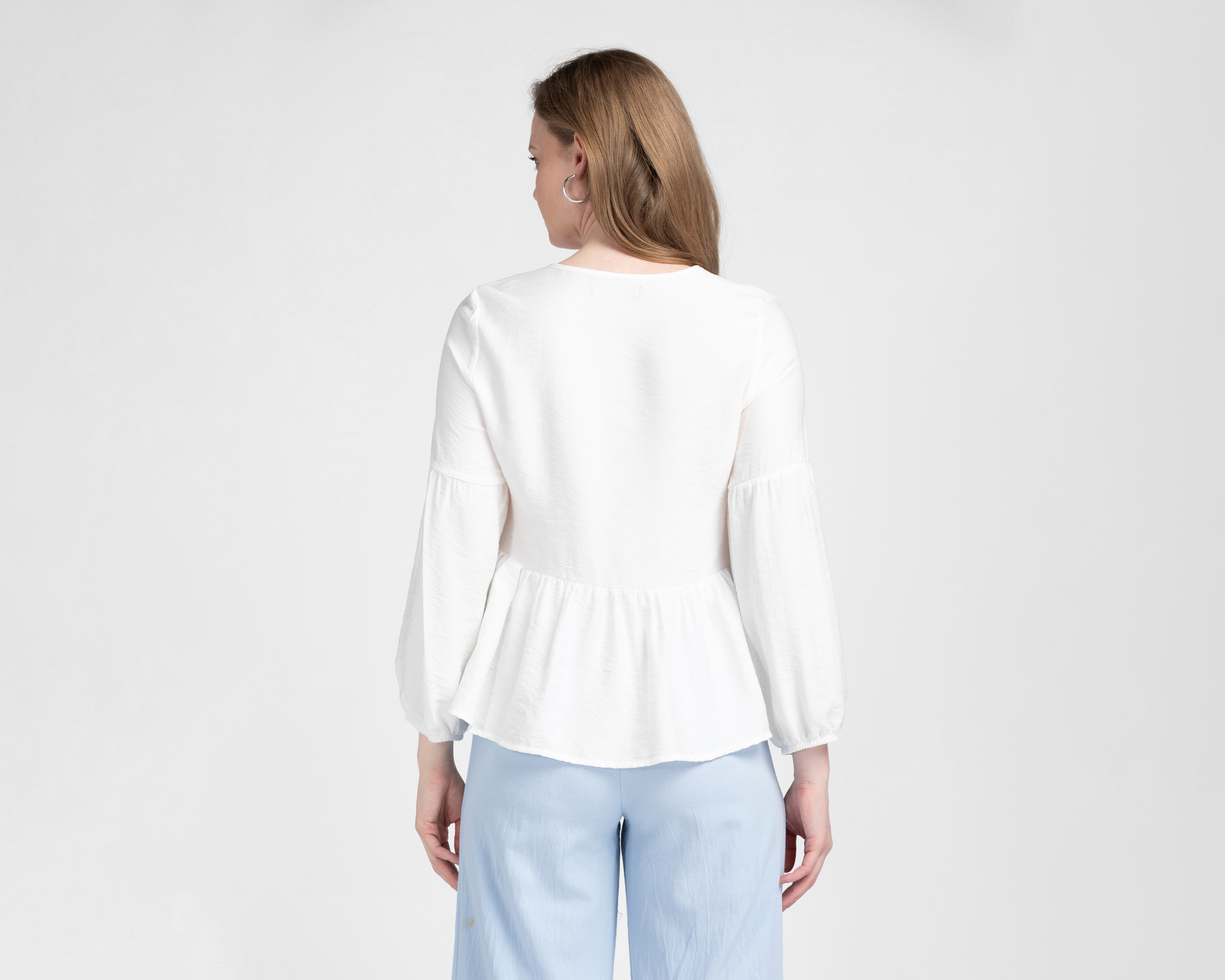 Foto 4 pulgar | Foto 3 | Blusa Manga Larga Globo con Amarre Peplum Sahara para Mujer