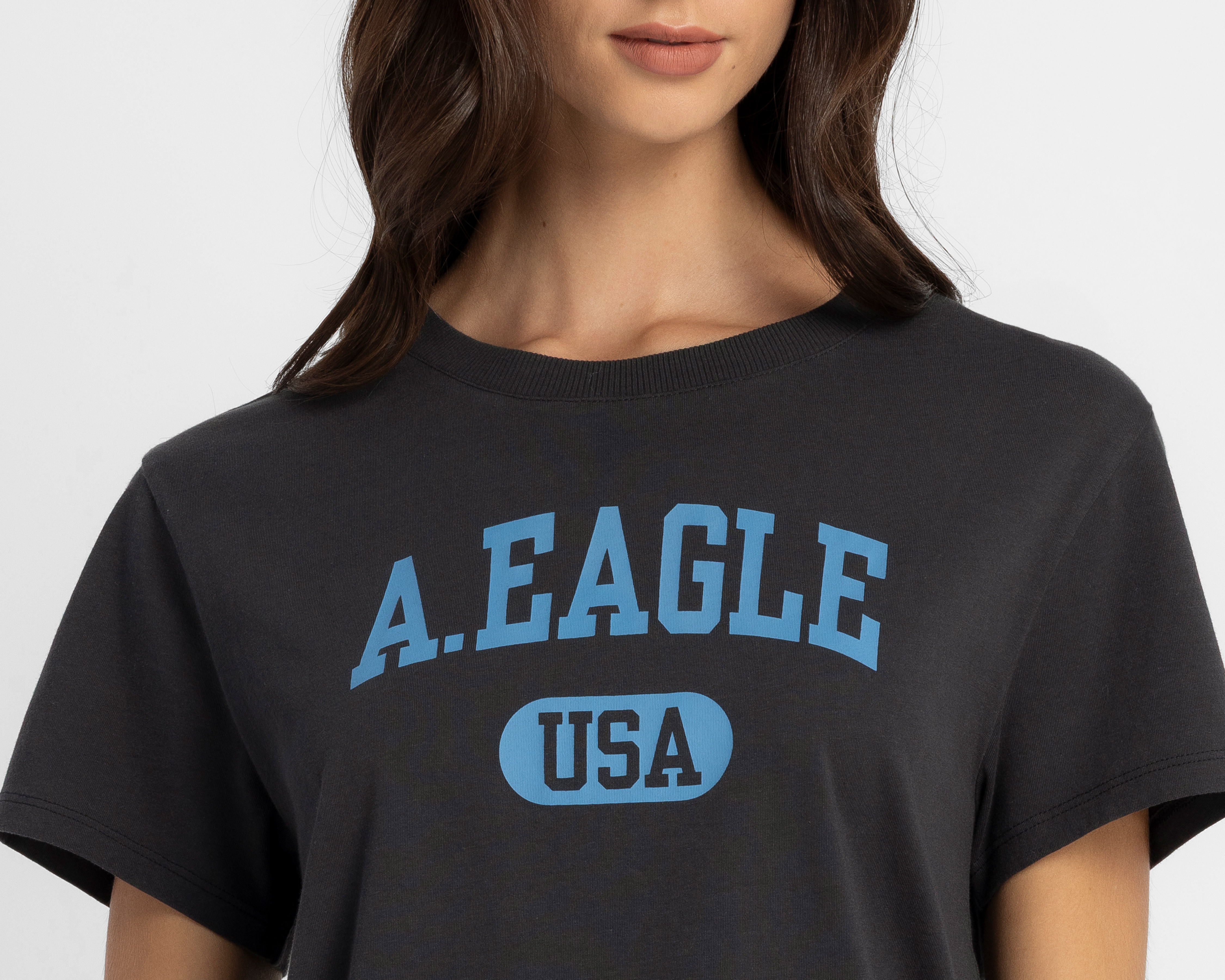 Foto 5 pulgar | Foto 4 | Playera Negra American Eagle para Mujer