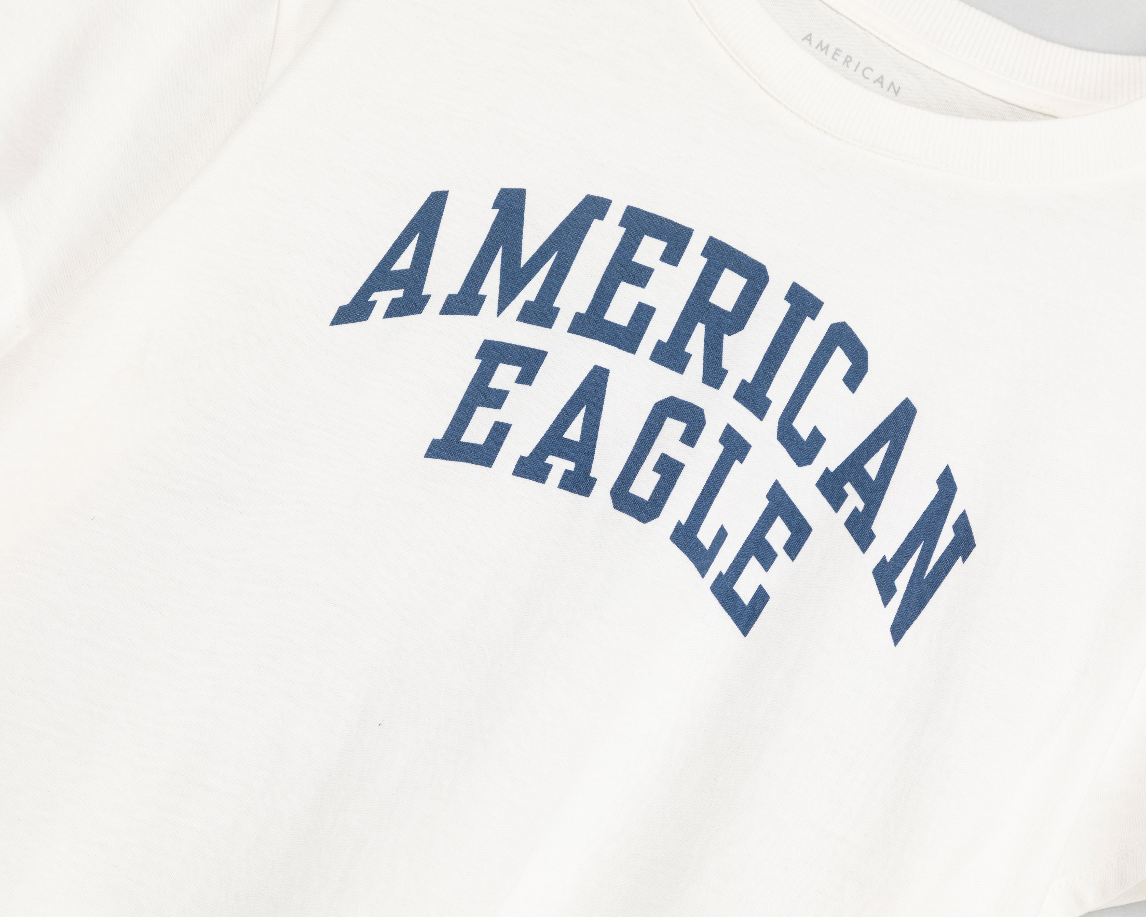 Foto 4 pulgar | Foto 3 | Playera Manga Corta American Eagle para Mujer