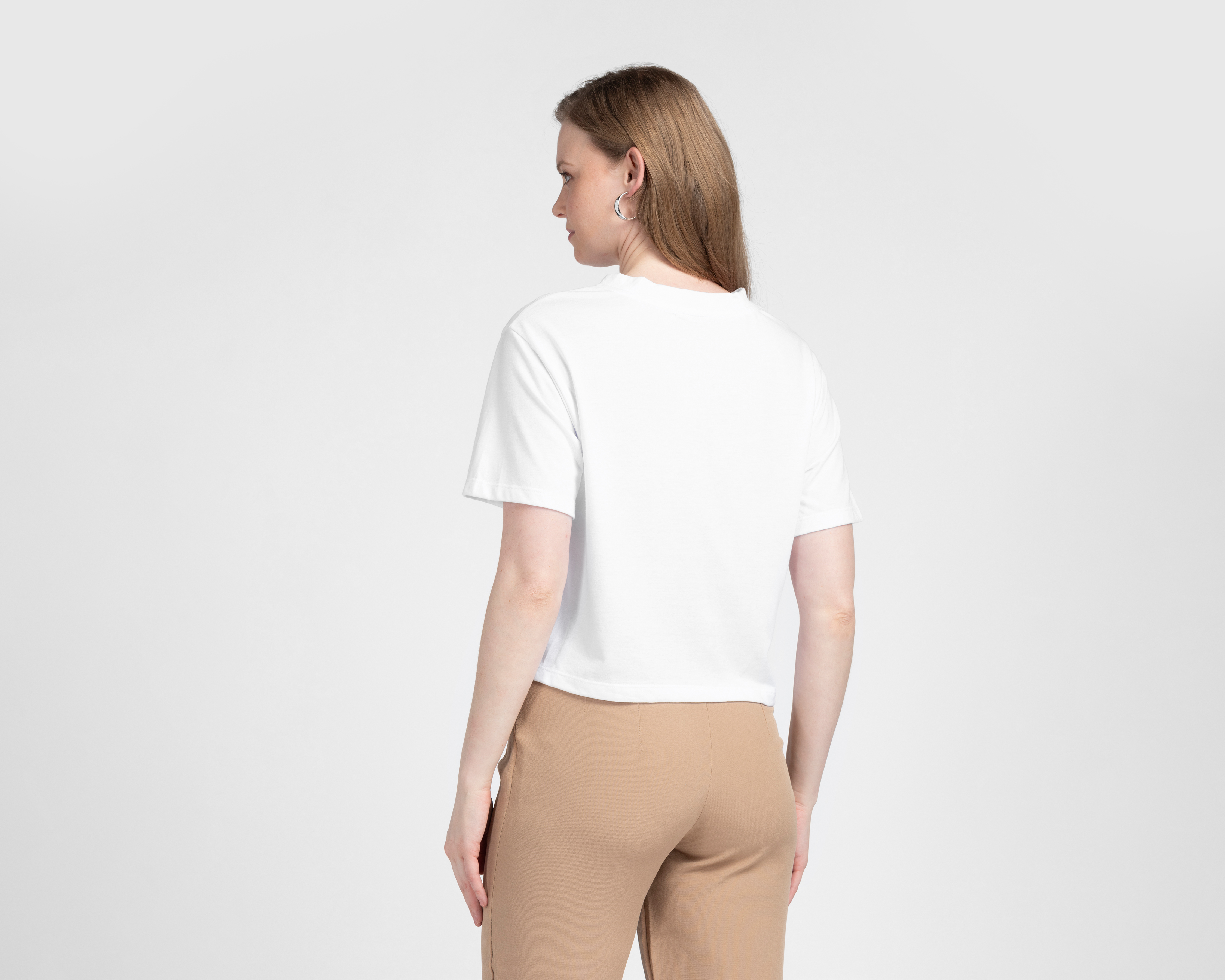 Foto 4 pulgar | Foto 3 | Playera Manga Corta The Met Sahara para Mujer