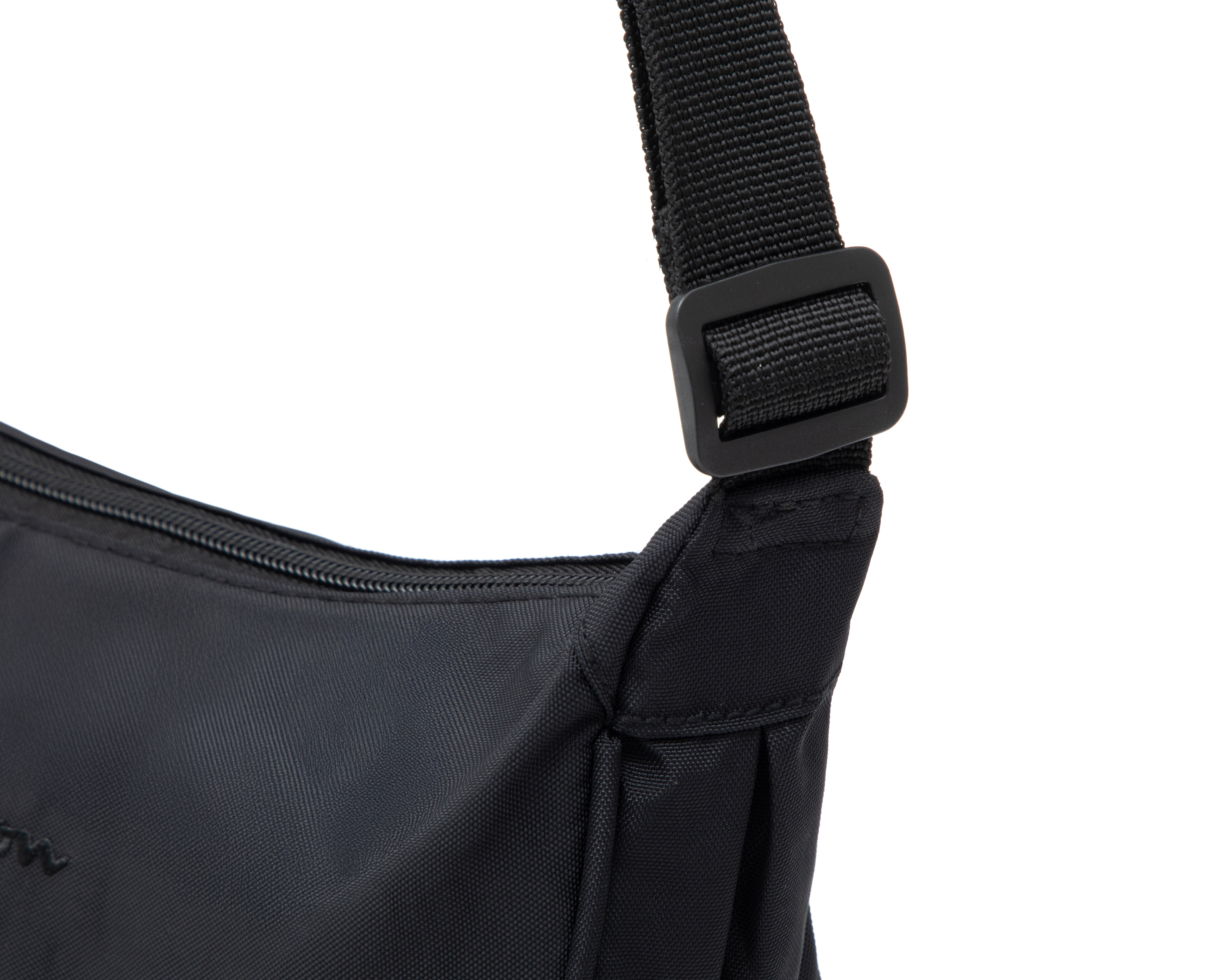 Foto 6 pulgar | Foto 5 | Bolsa Cruzada Champion