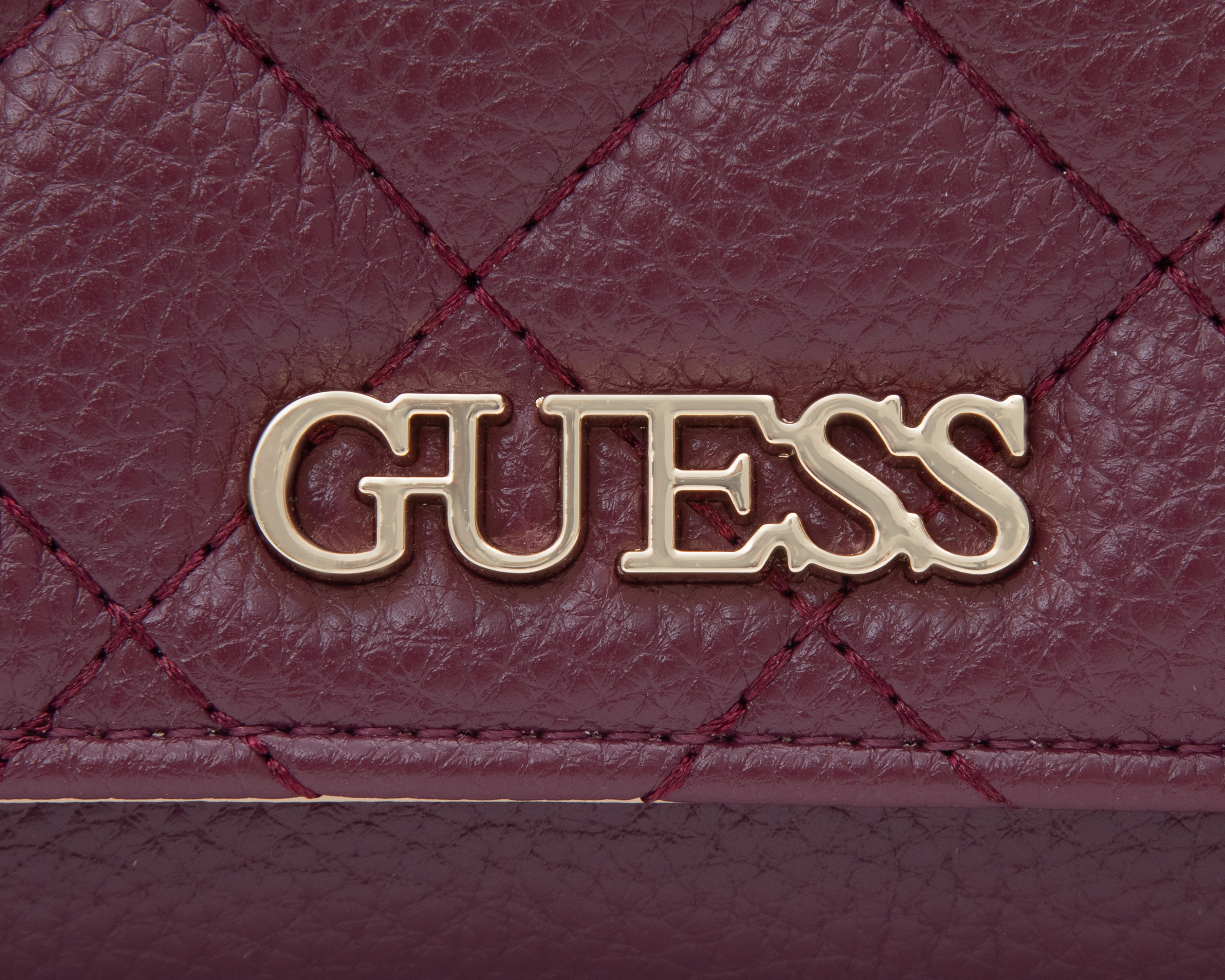 Foto 5 | Foto 5 | Cartera para Mujer Guess Capitonada