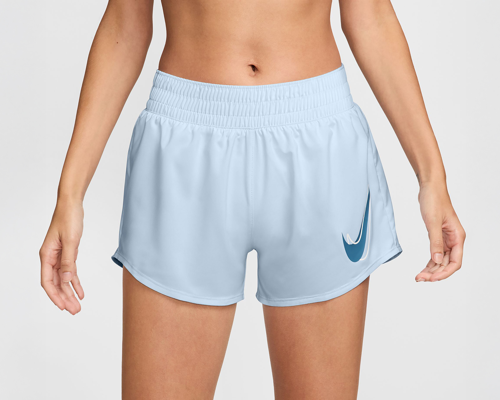 Foto 2 pulgar | Foto 1 | Short para Correr Nike One Dri-FIT para Mujer