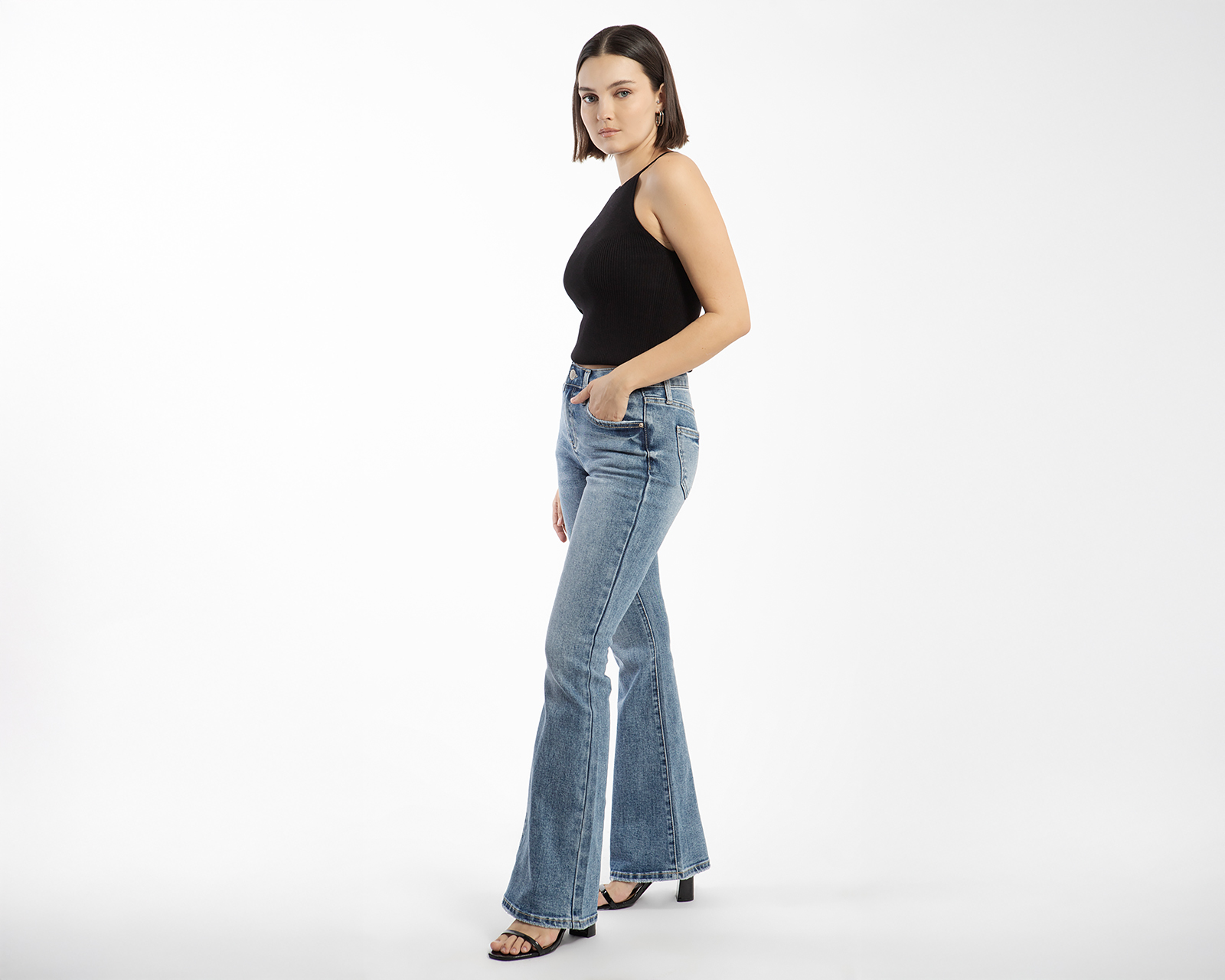 Foto 5 pulgar | Foto 4 | Jeans Flare Balam para Mujer