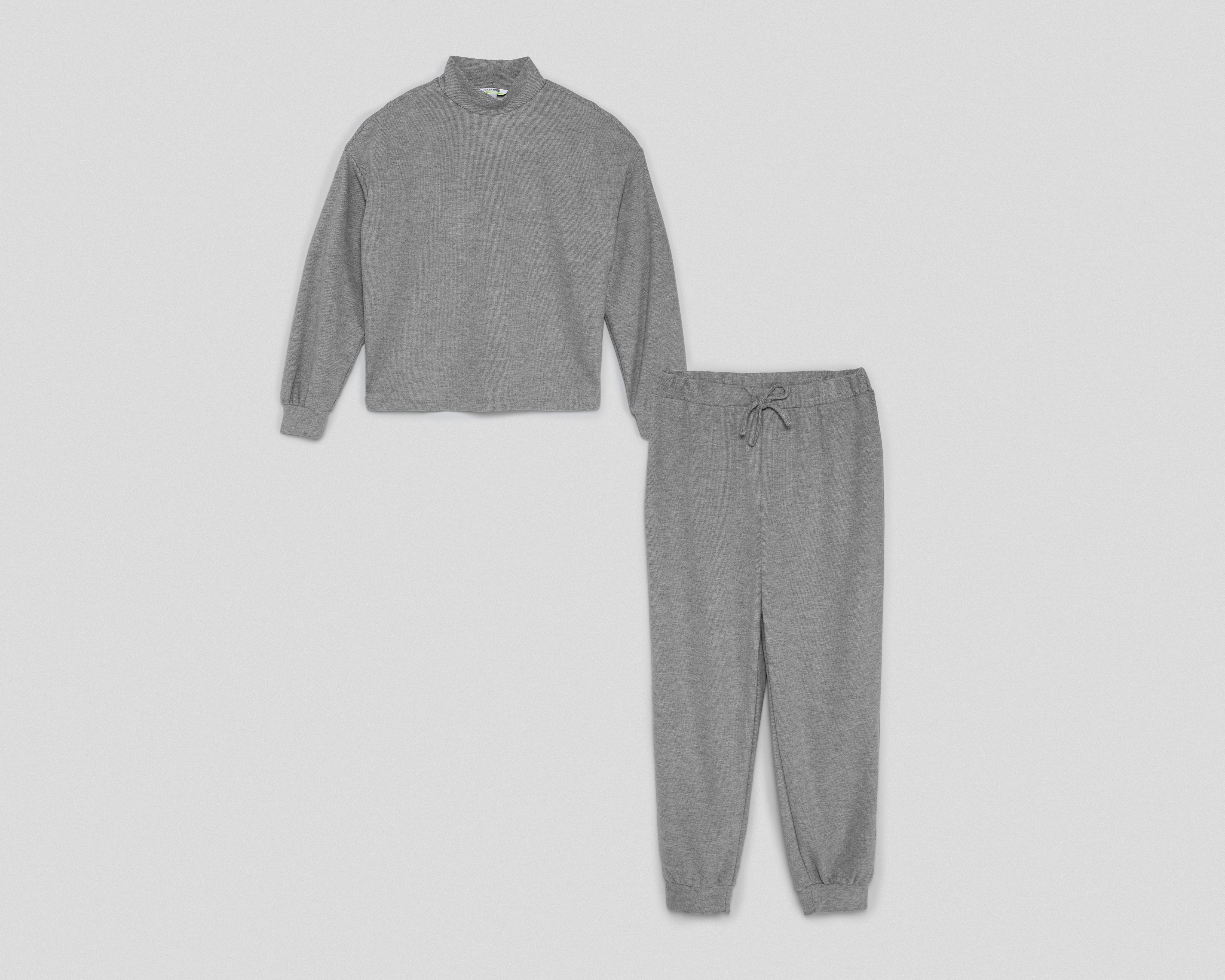 Pants y Playera 18 Forever para Mujer