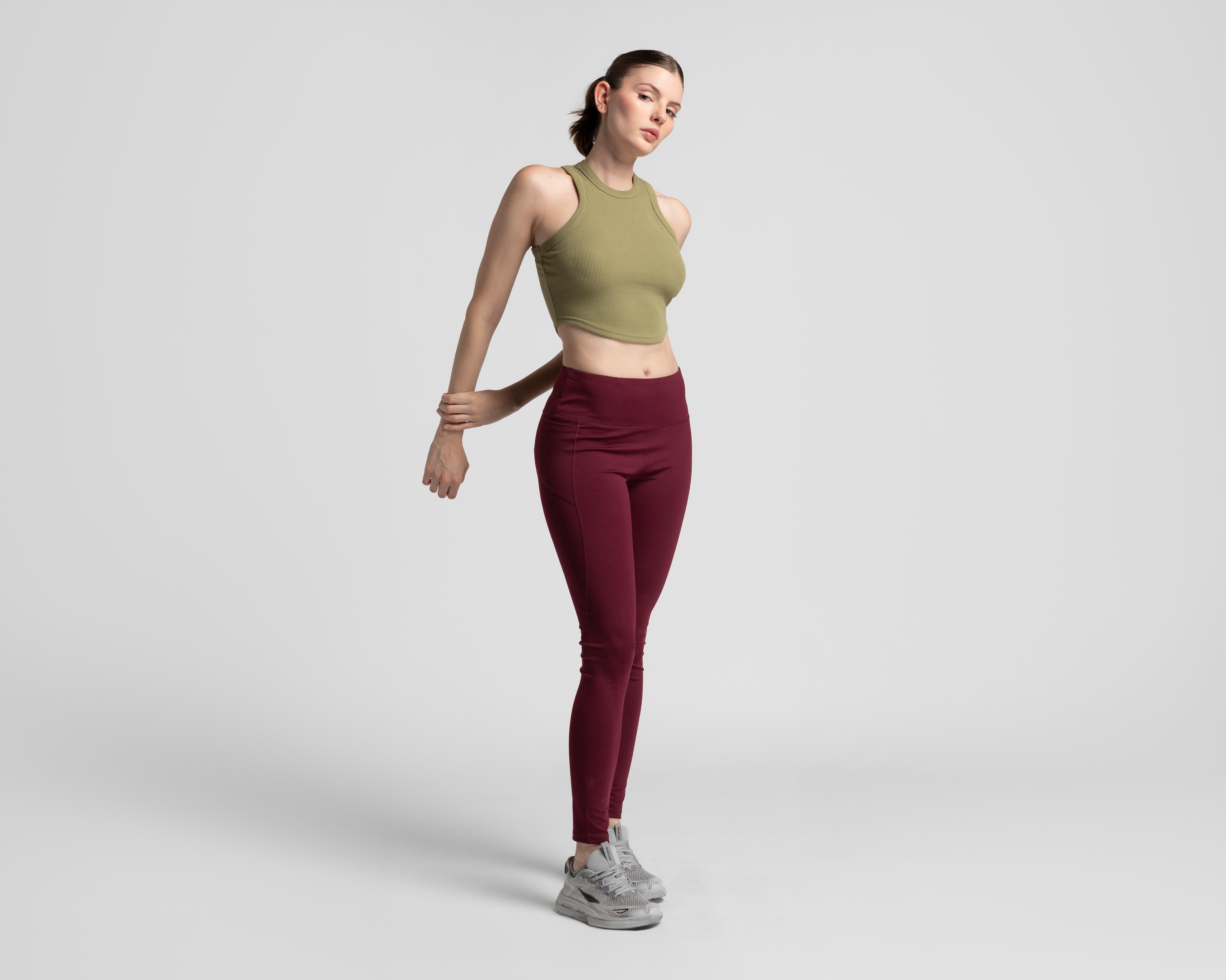 Foto 2 pulgar | Foto 1 | Crop Top de Entrenamiento Sportline para Mujer