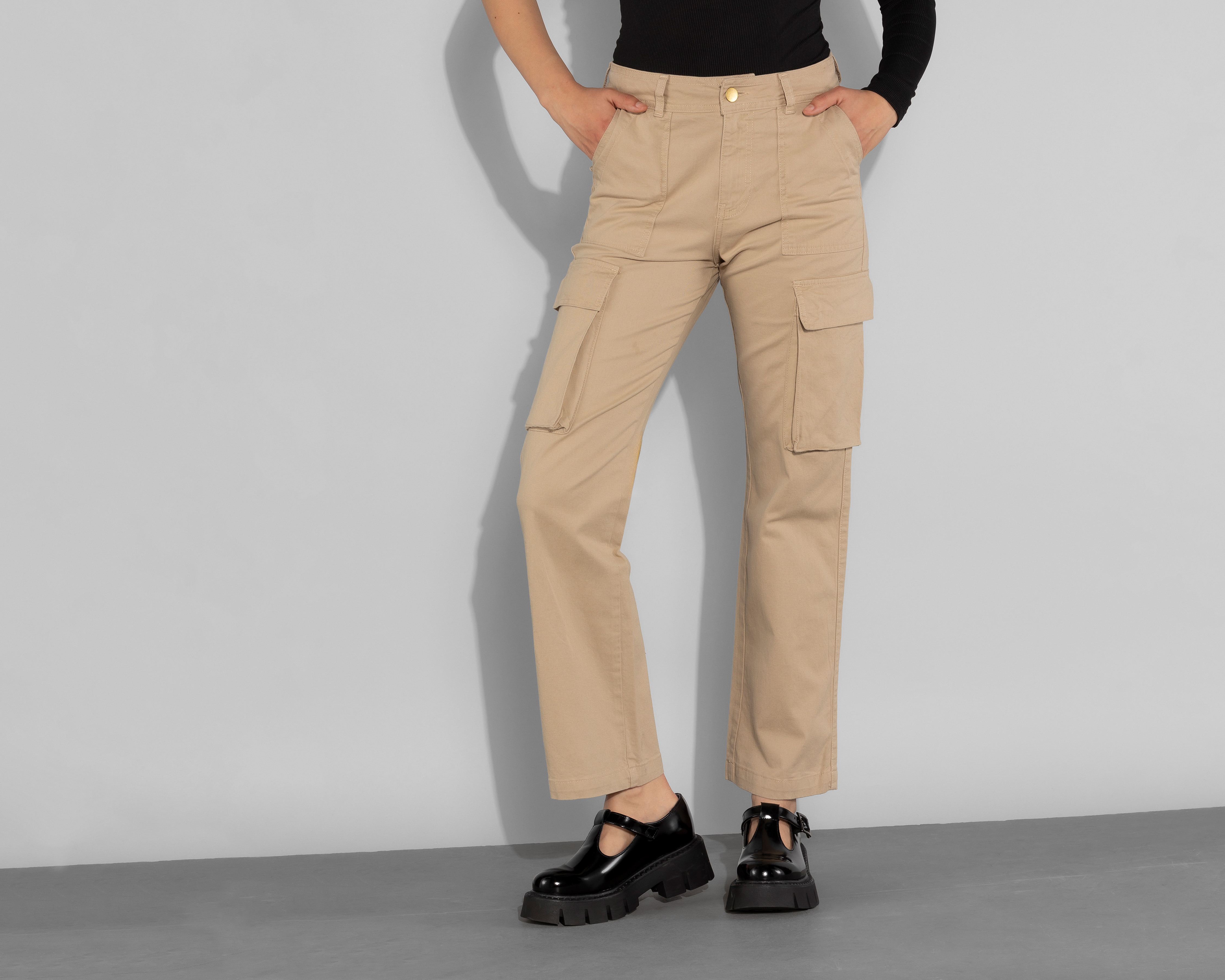 Pantalón Casual Thinner con Bolsas Cargo