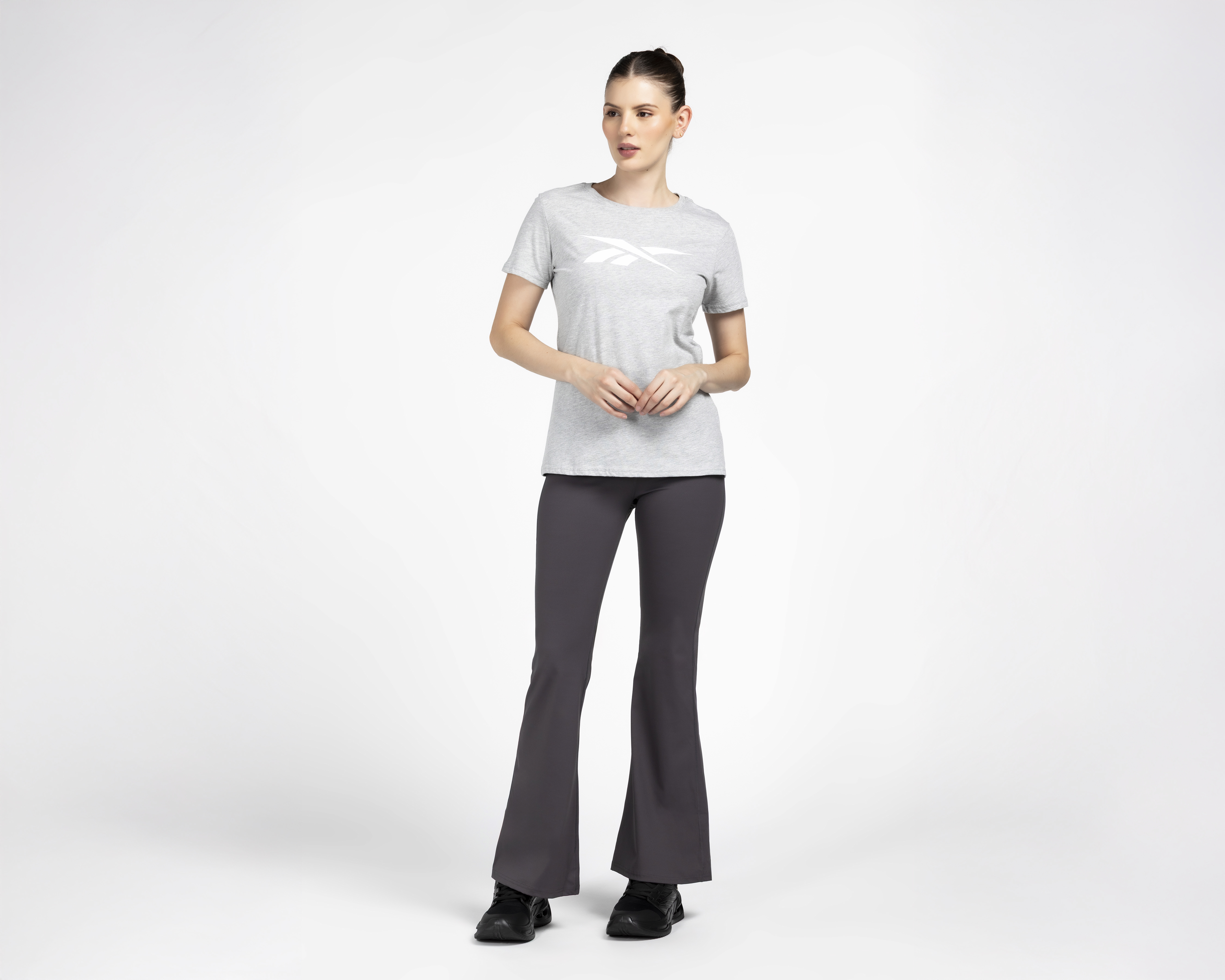 Foto 3 pulgar | Foto 2 | Playera Deportiva Reebok para Mujer