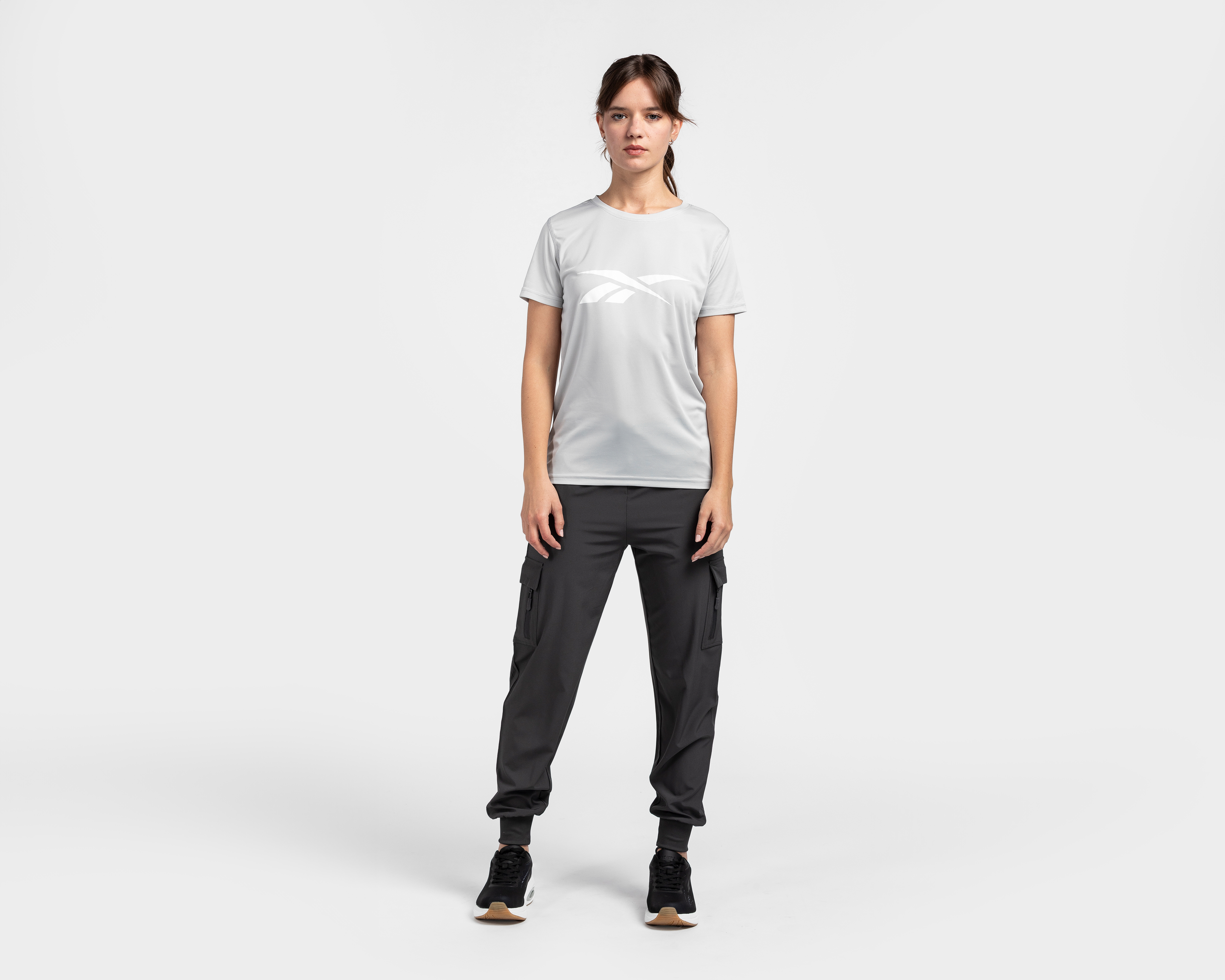 Foto 3 pulgar | Foto 2 | Playera Deportiva Reebok para Mujer