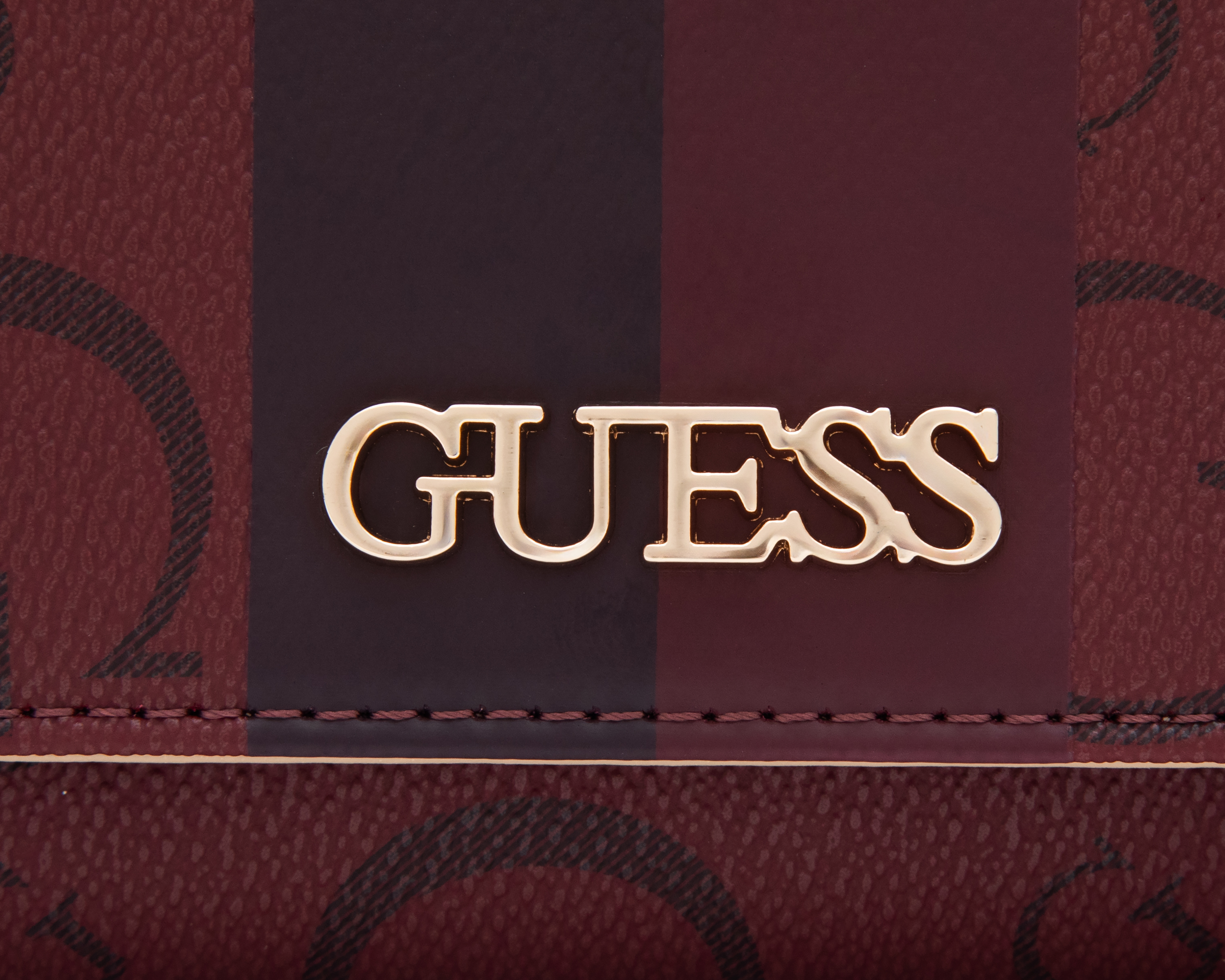 Foto 6 pulgar | Foto 5 | Cartera para Mujer Guess Roja