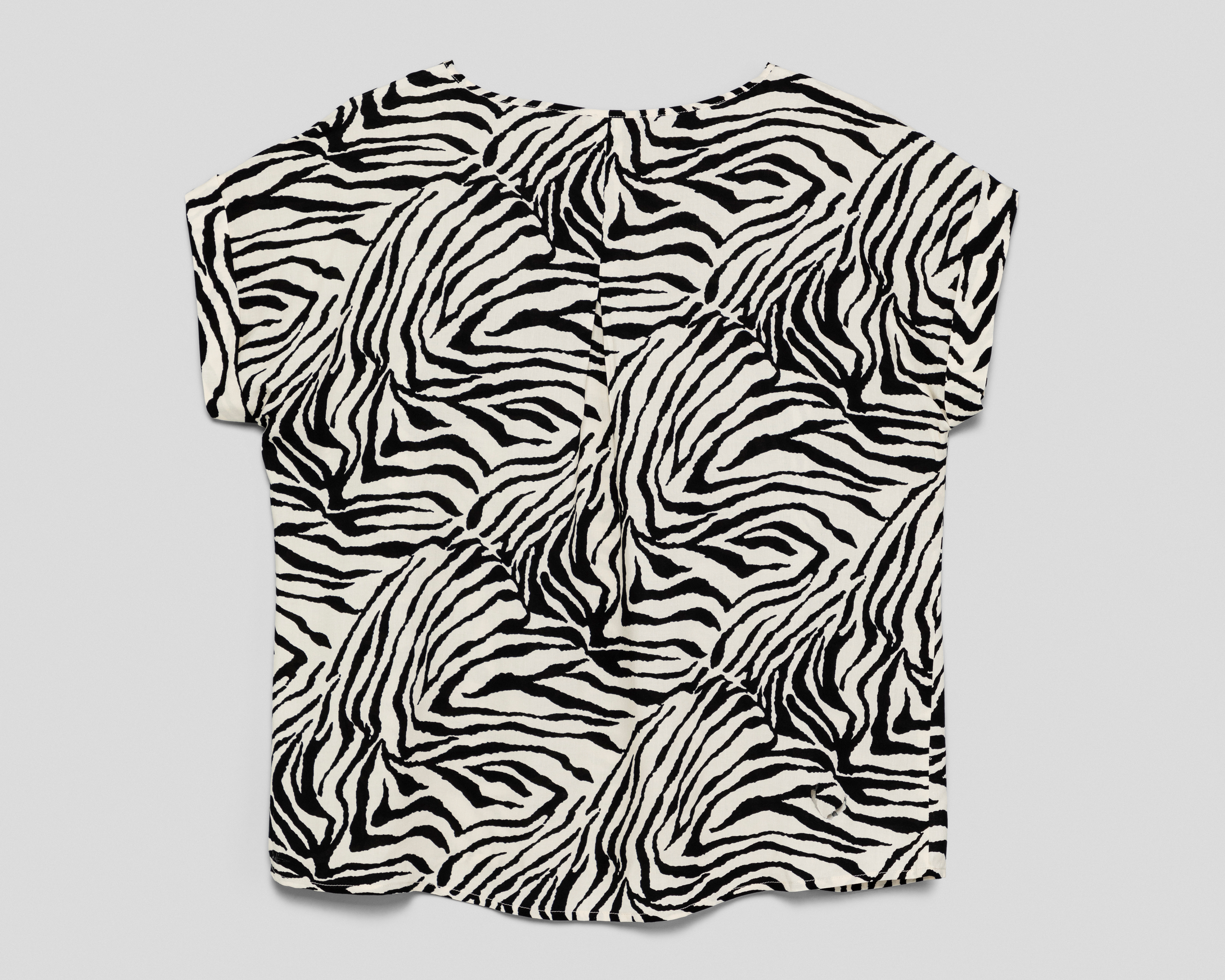 Foto 3 pulgar | Foto 2 | Crop Top Sahara con Print de Cebra para Mujer