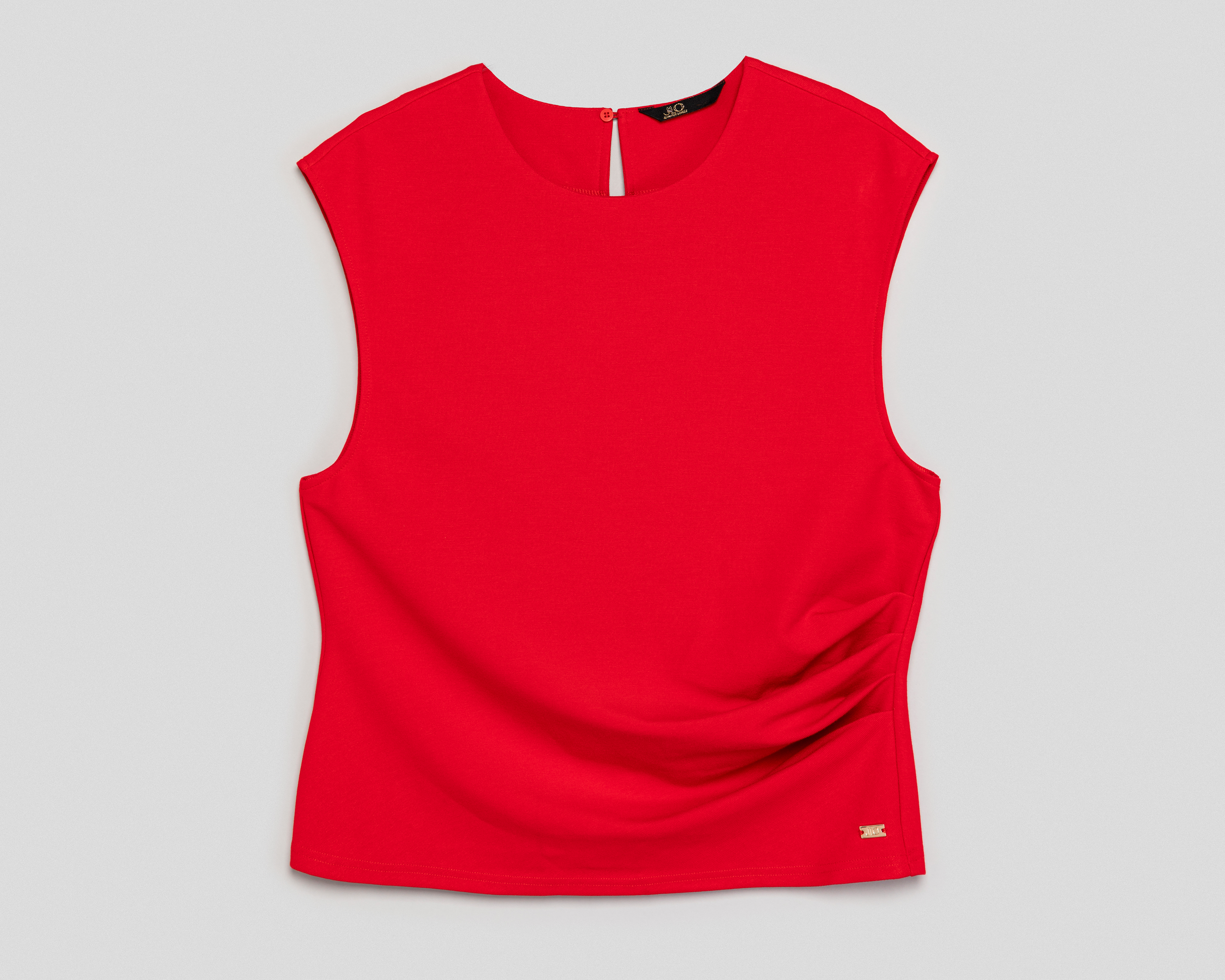 Foto 2 pulgar | Foto 1 | Blusa Jennifer Lopez Roja para Mujer