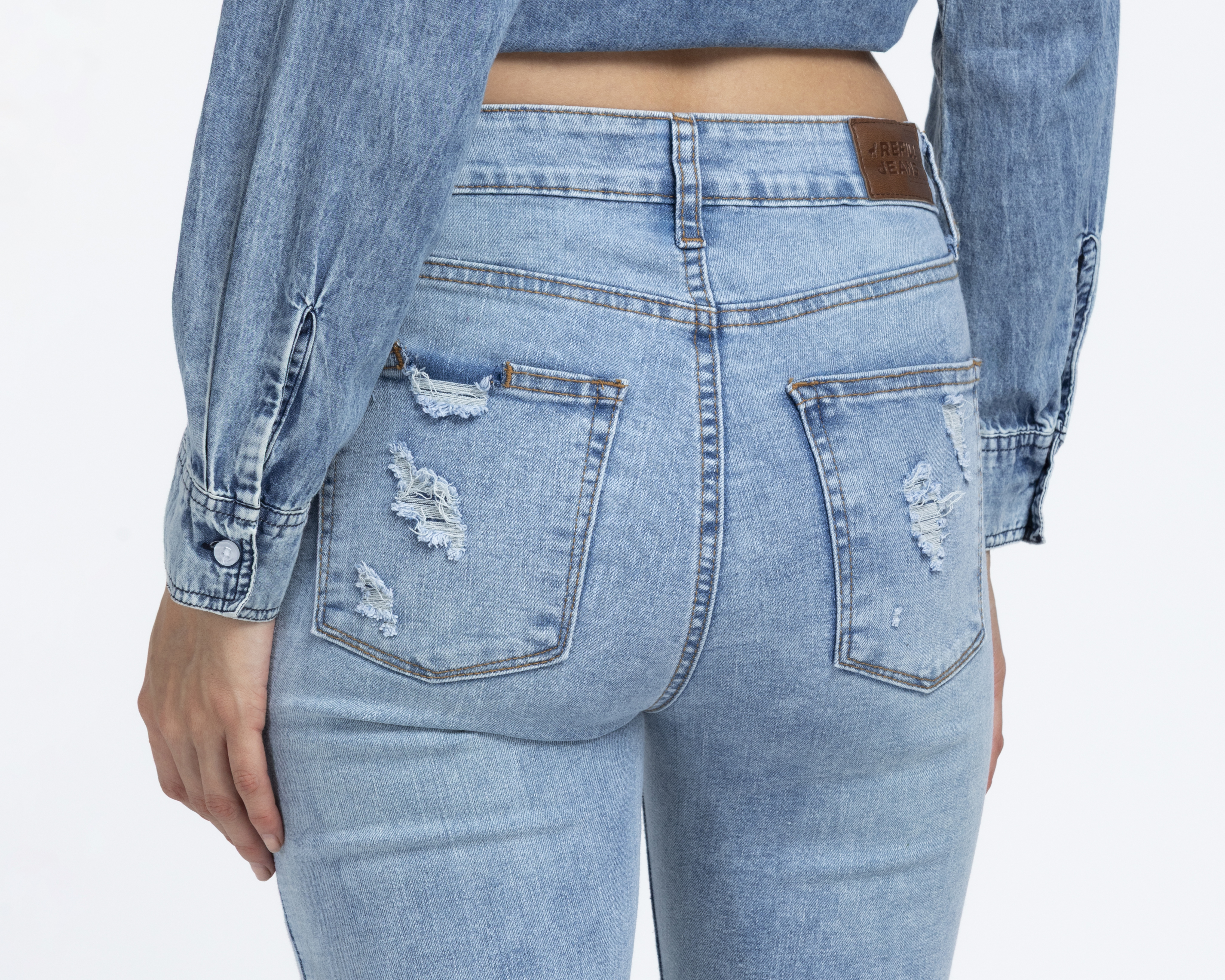 Foto 6 pulgar | Foto 5 | Jeans Skinny Refill para Mujer