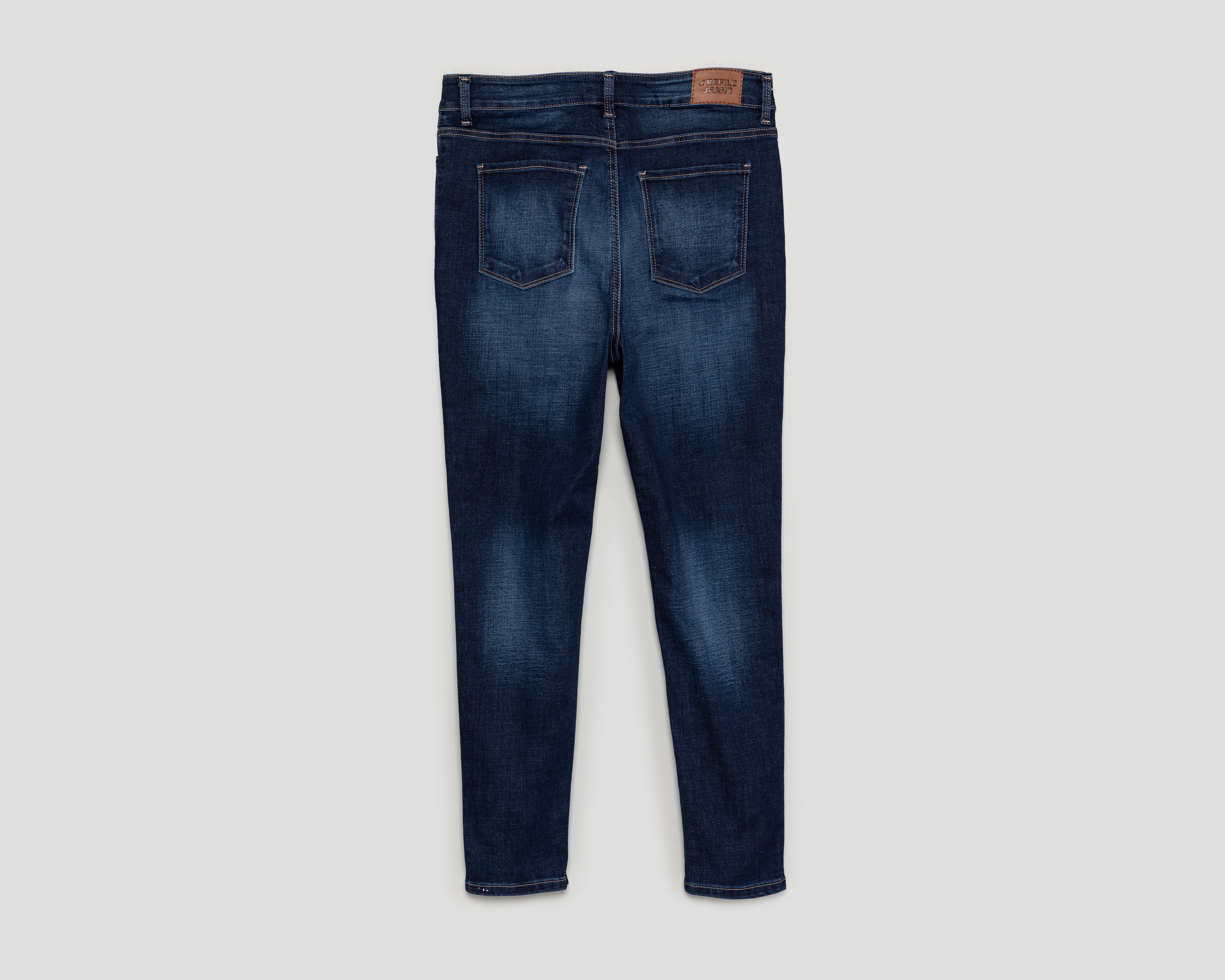 Foto 3 pulgar | Foto 2 | Jeans Skinny Refill para Mujer