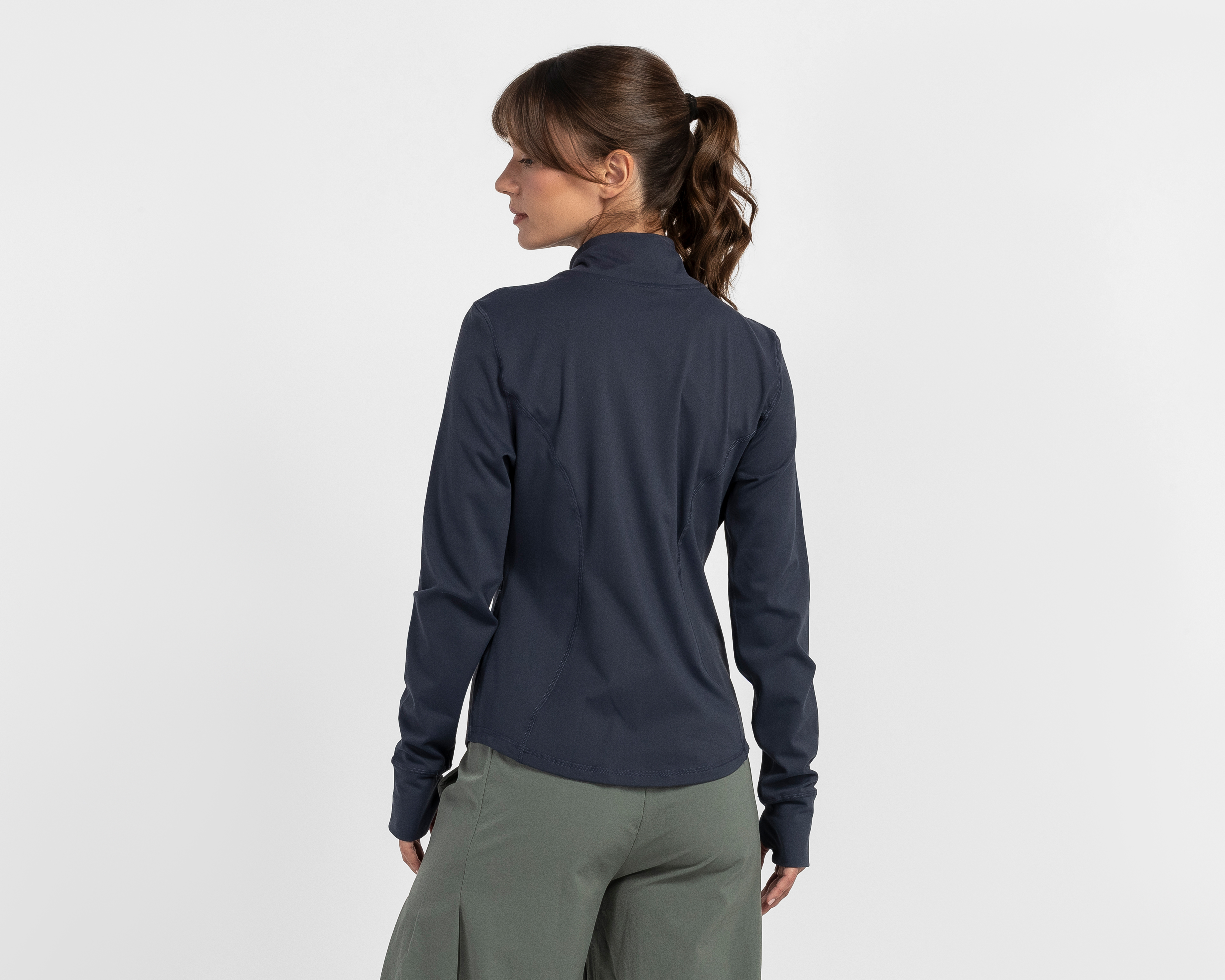 Foto 4 pulgar | Foto 3 | Chamarra Deportiva Asani para Mujer