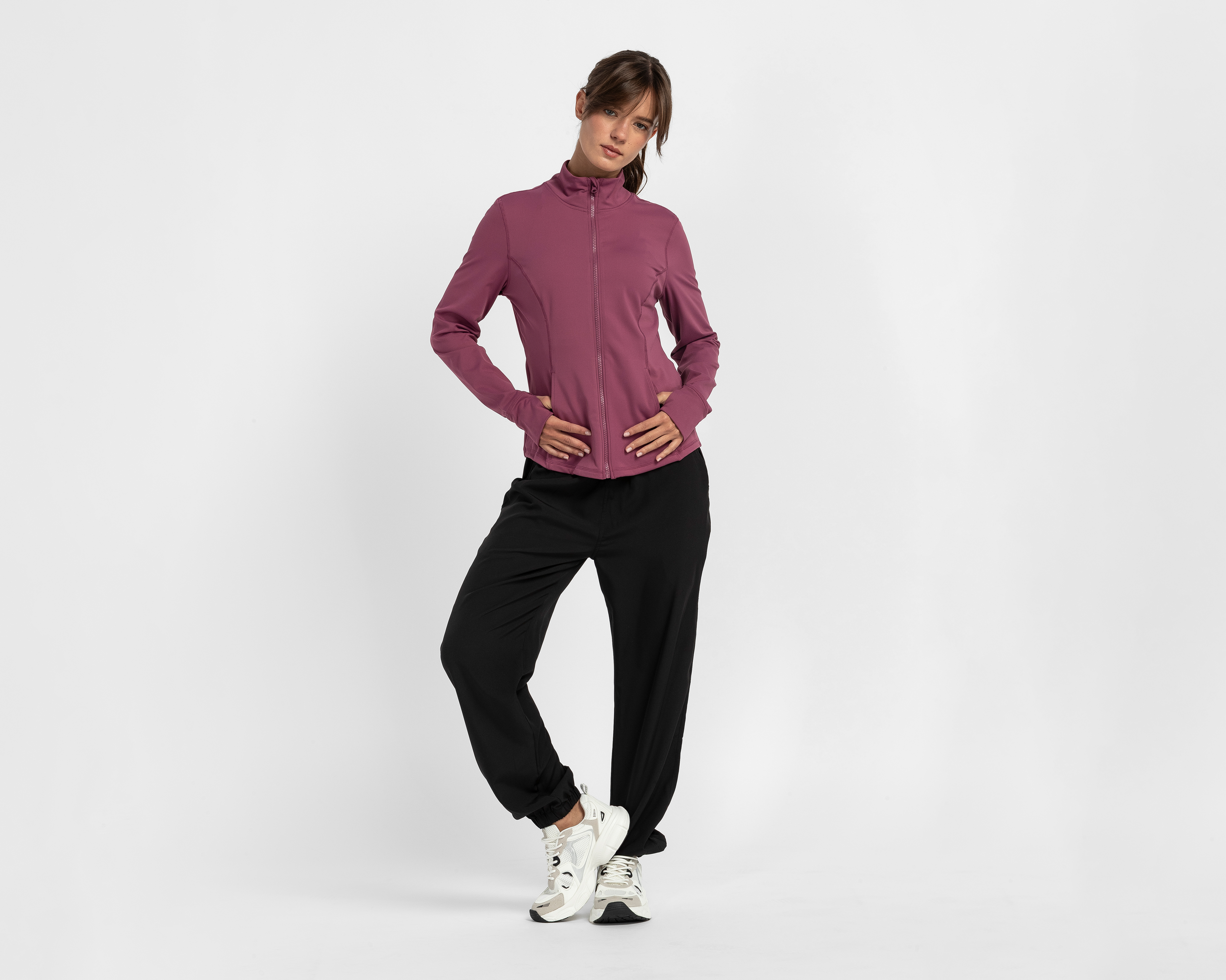 Foto 3 pulgar | Foto 2 | Chamarra Deportiva Asani para Mujer