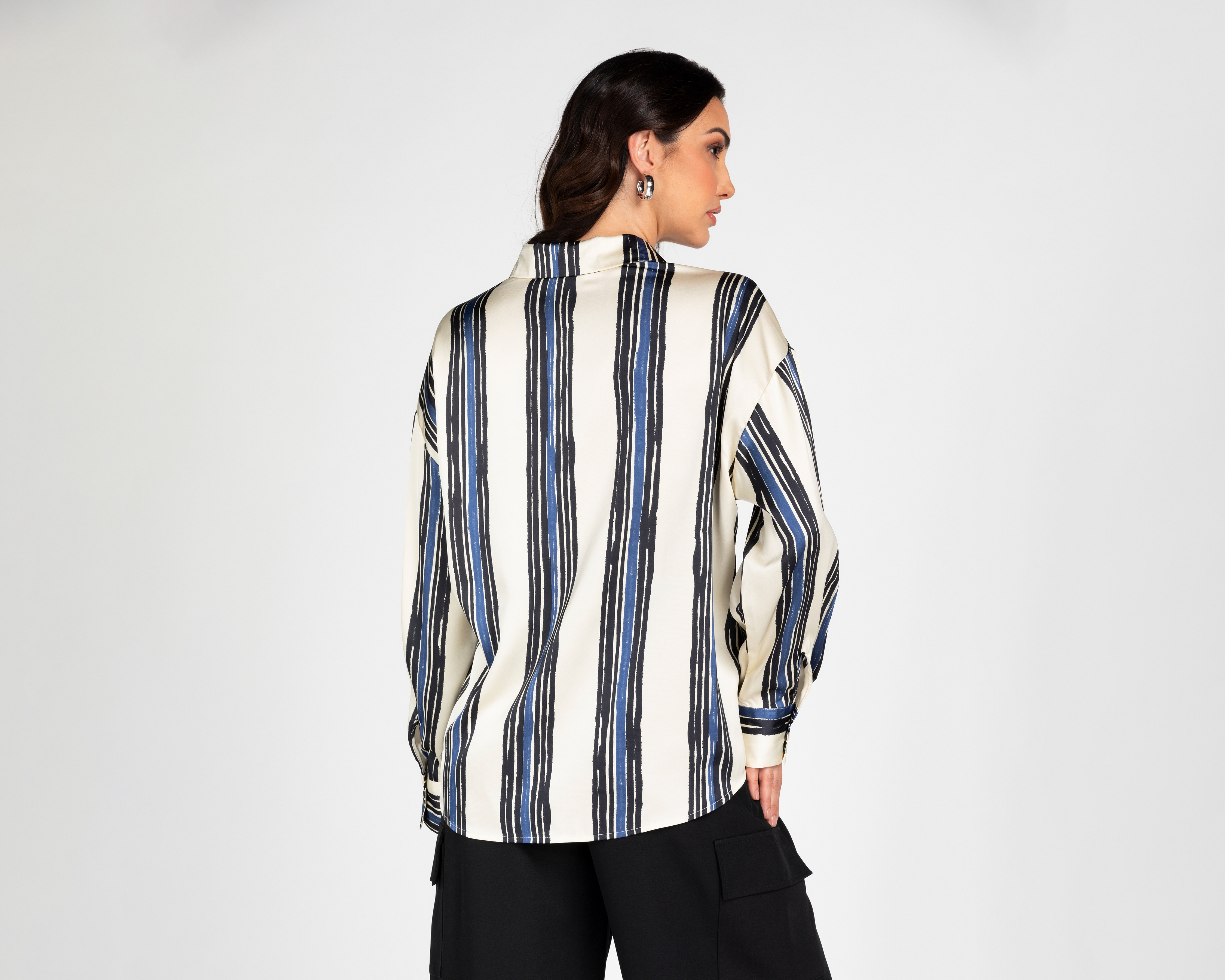 Foto 4 pulgar | Foto 3 | Camisa Sahara Manga Larga para Mujer
