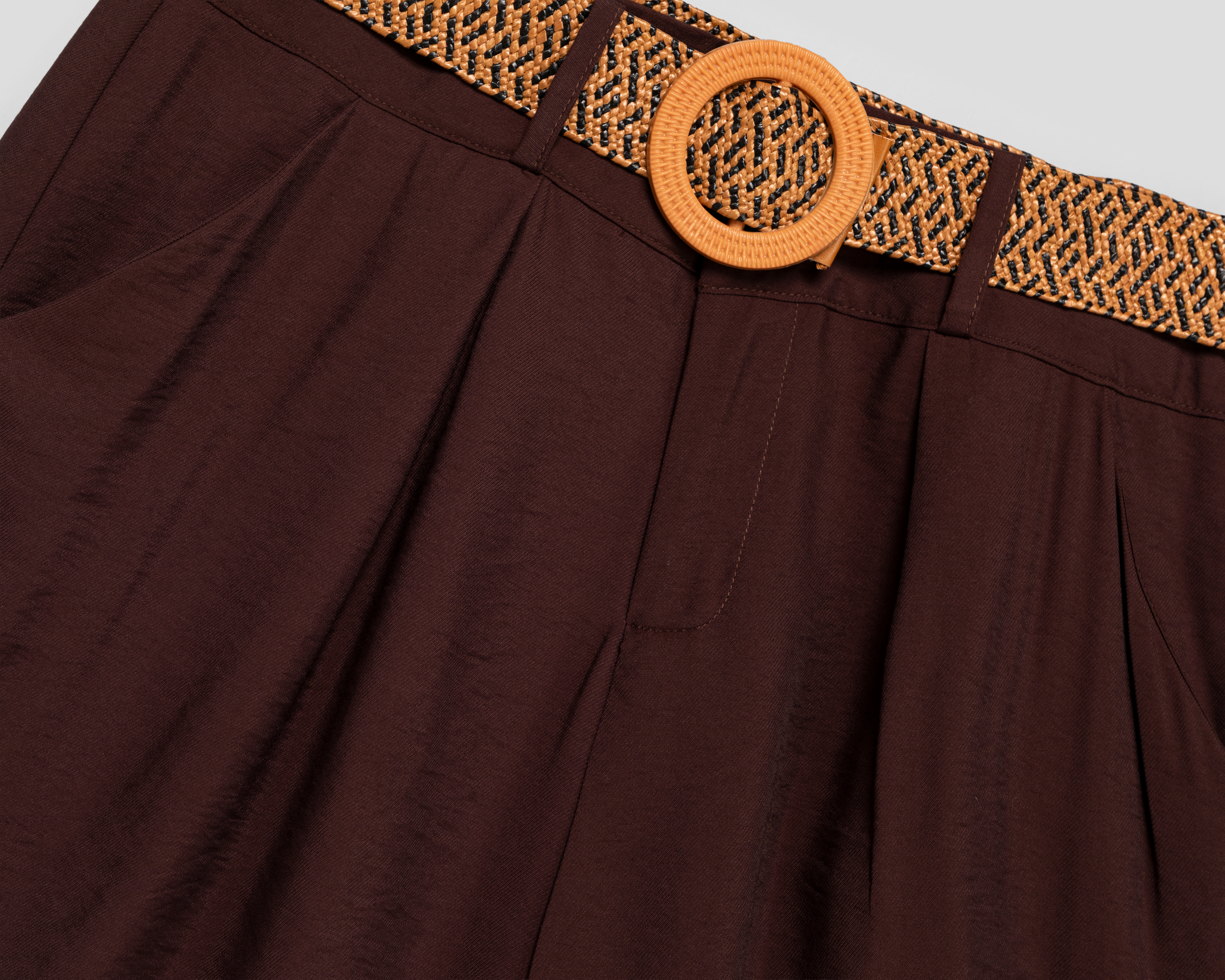 Foto 4 pulgar | Foto 3 | Short Sahara con Cinturón para Mujer