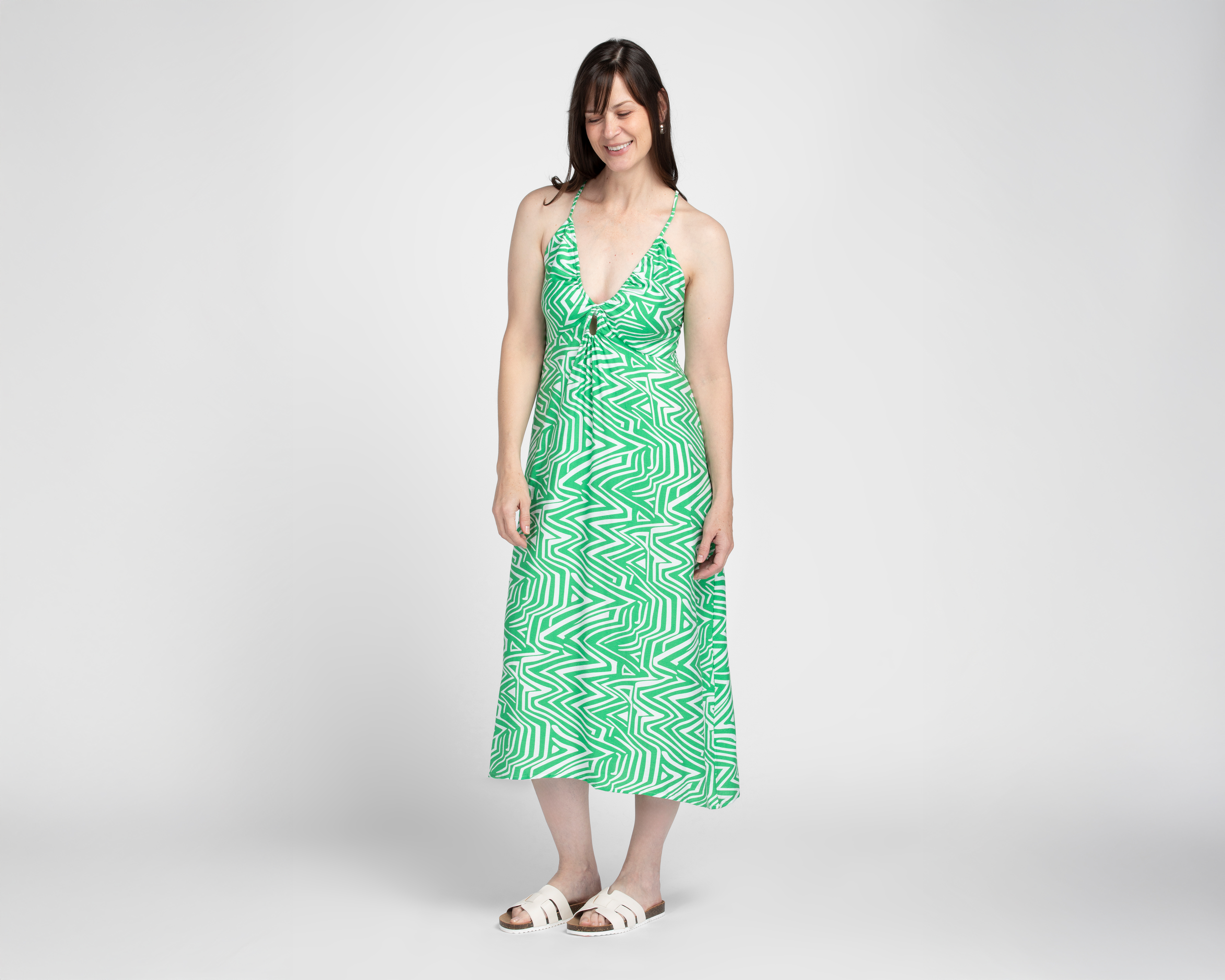 Foto 1 | Foto 1 | Vestido de Playa Sahara con Tirantes Escote V Verde para Mujer