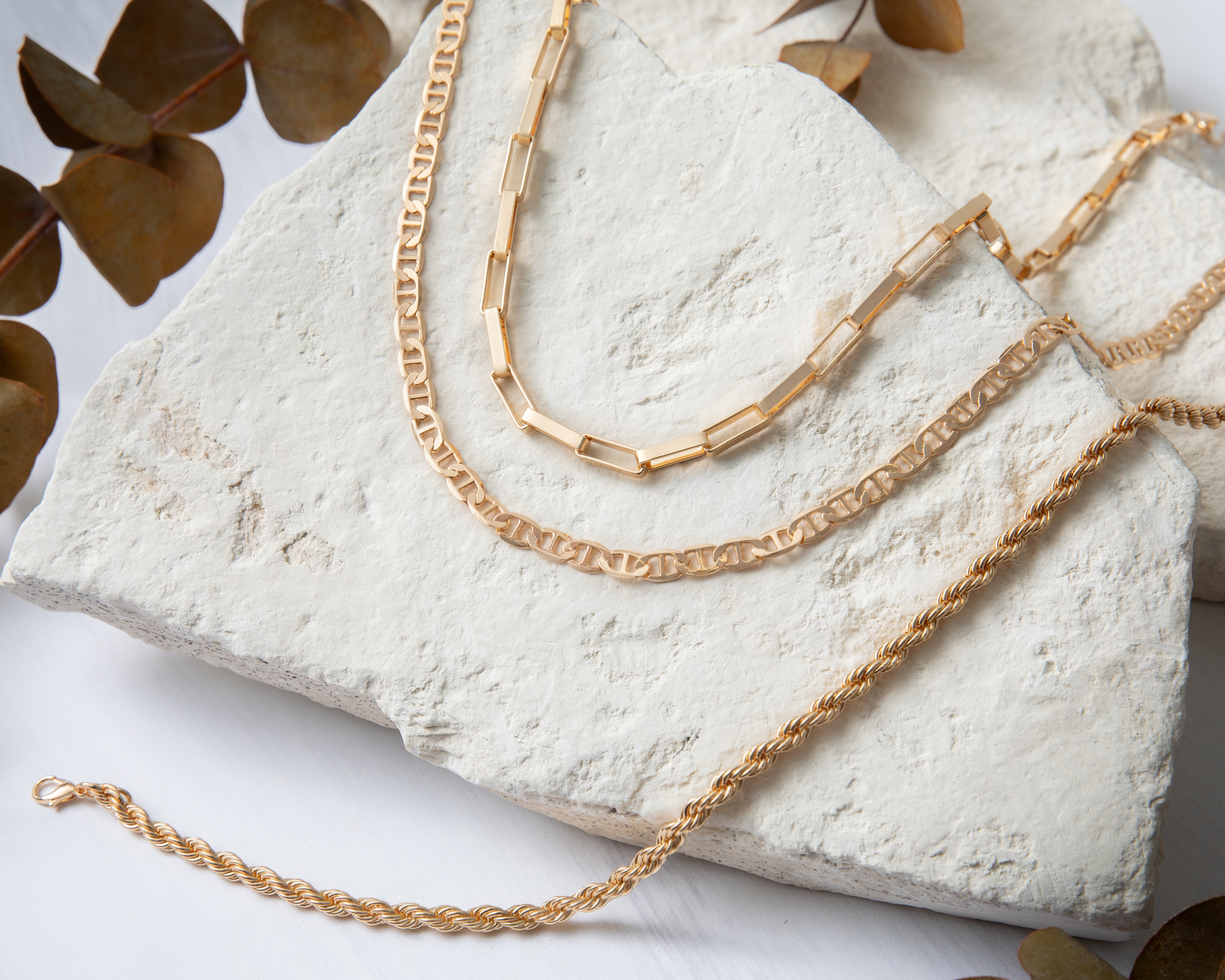 Foto 5 pulgar | Foto 4 | Collares Jennifer Lopez de Metal