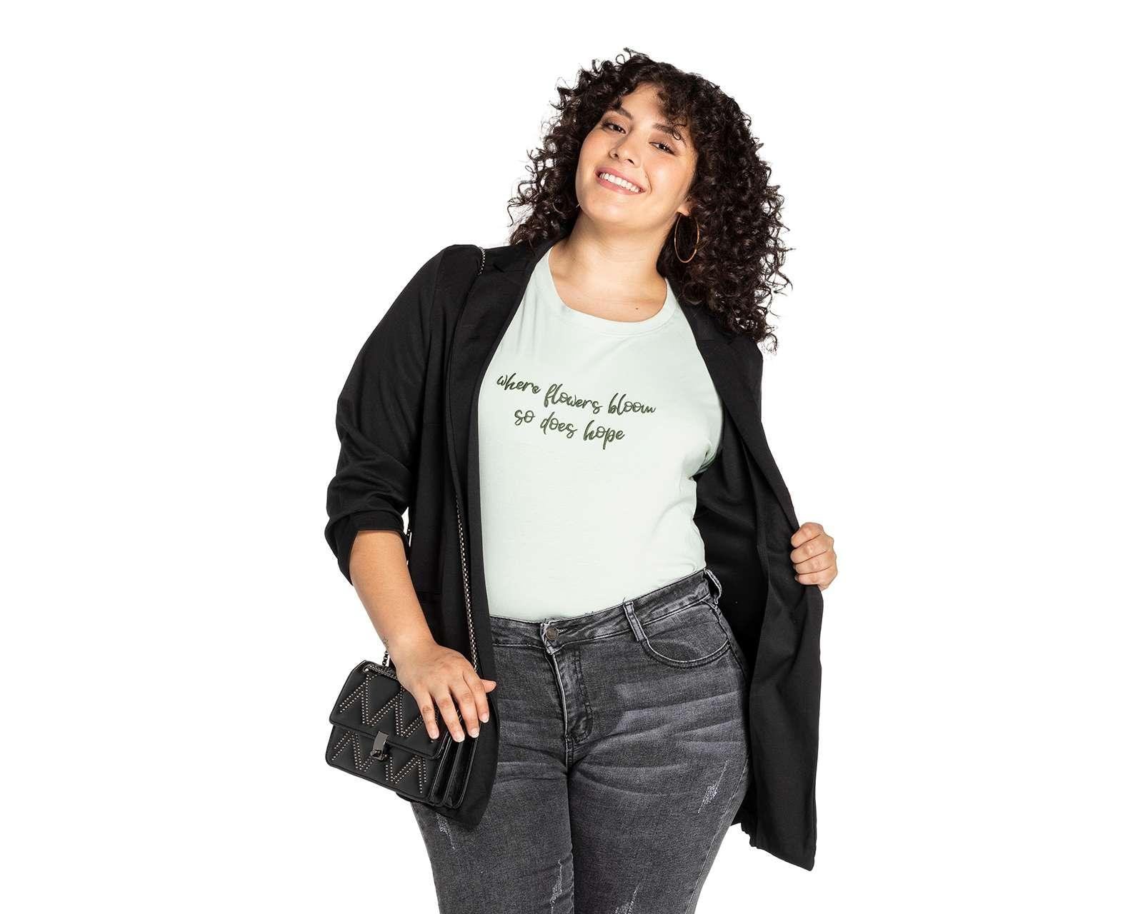 Foto 2 pulgar | Foto 1 | Playera 18 Forever Manga Corta con Estampado