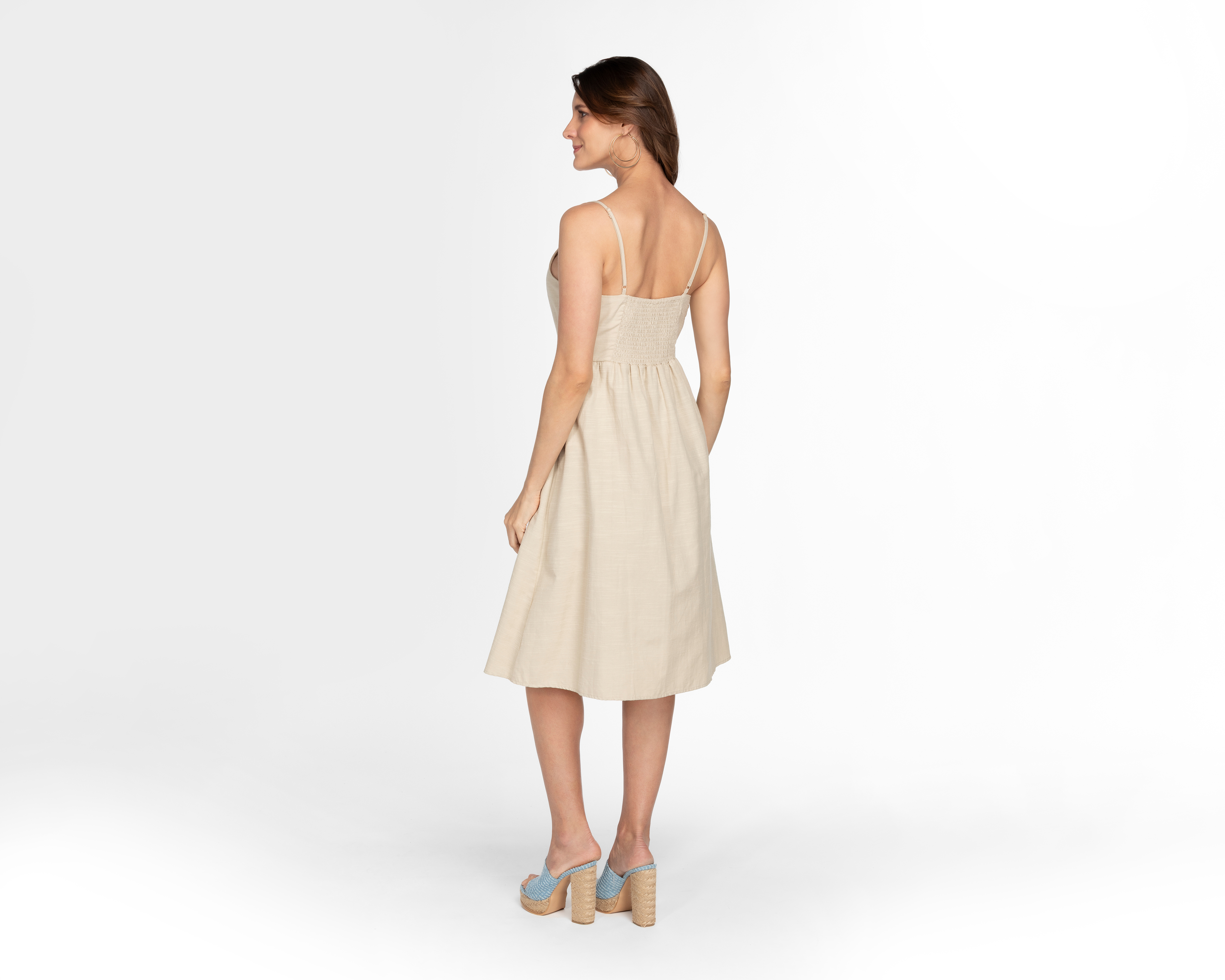 Foto 4 pulgar | Foto 3 | Vestido Casual Sahara Beige sin Mangas para Mujer