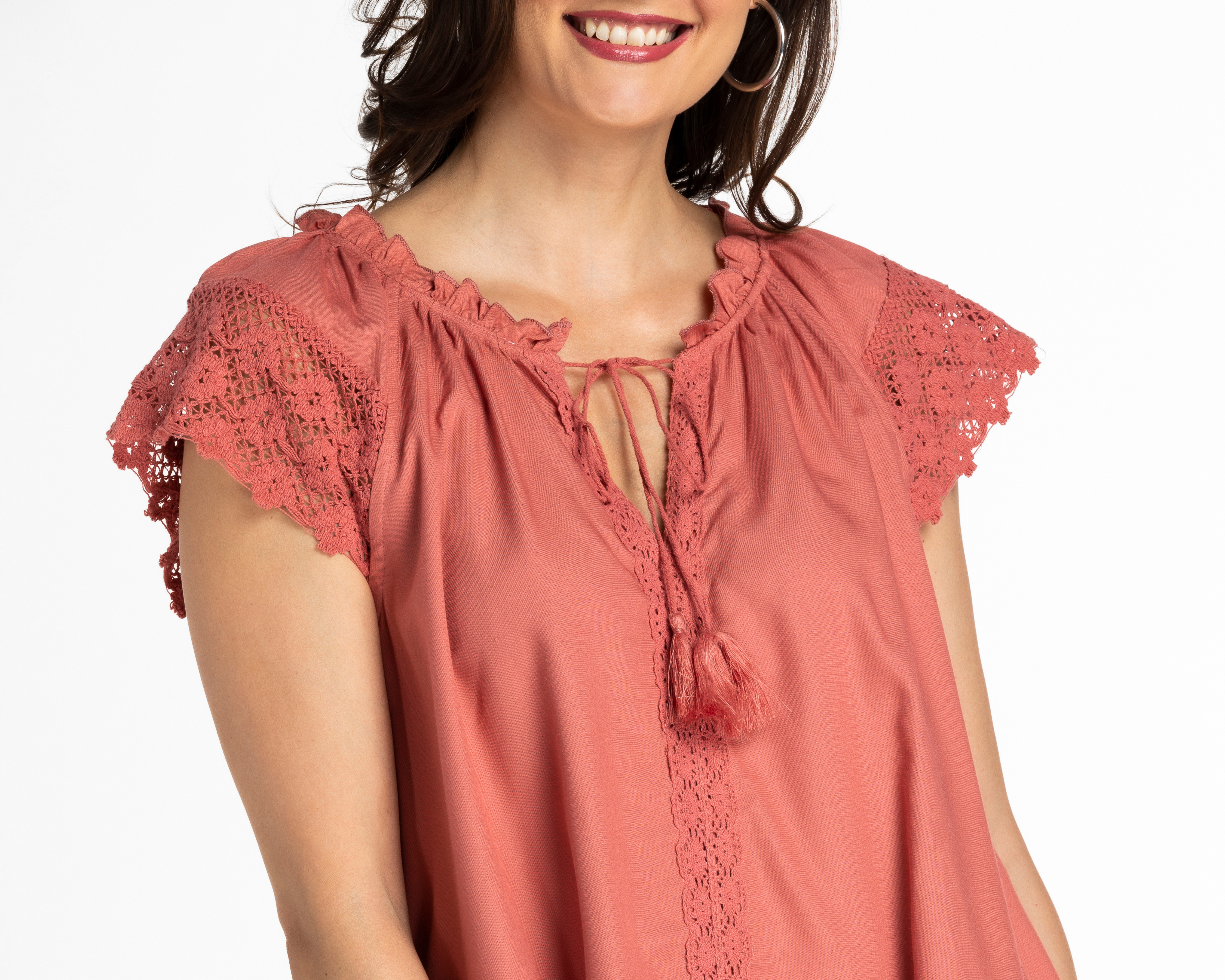 Foto 5 pulgar | Foto 4 | Blusa Lady Sun Sin Mangas con Crochet en Hombros